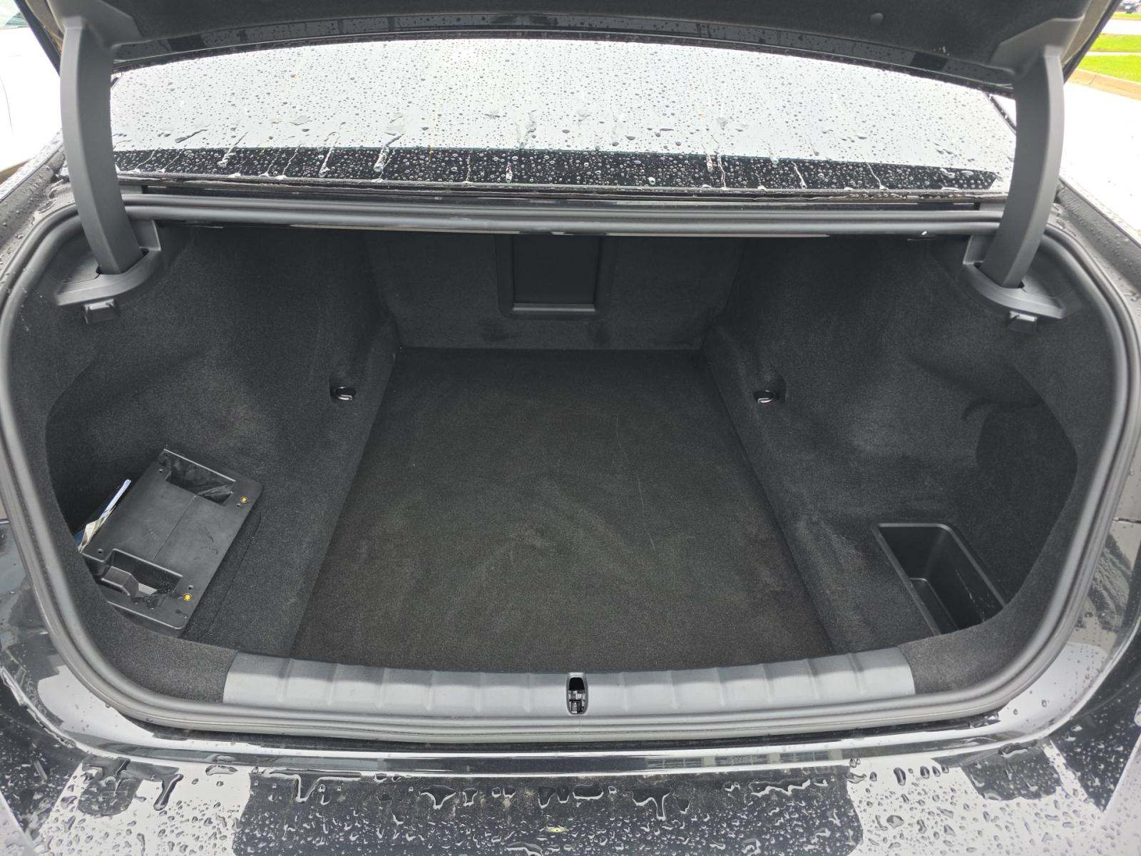 2023 BMW 7 Series 760i xDrive AWD