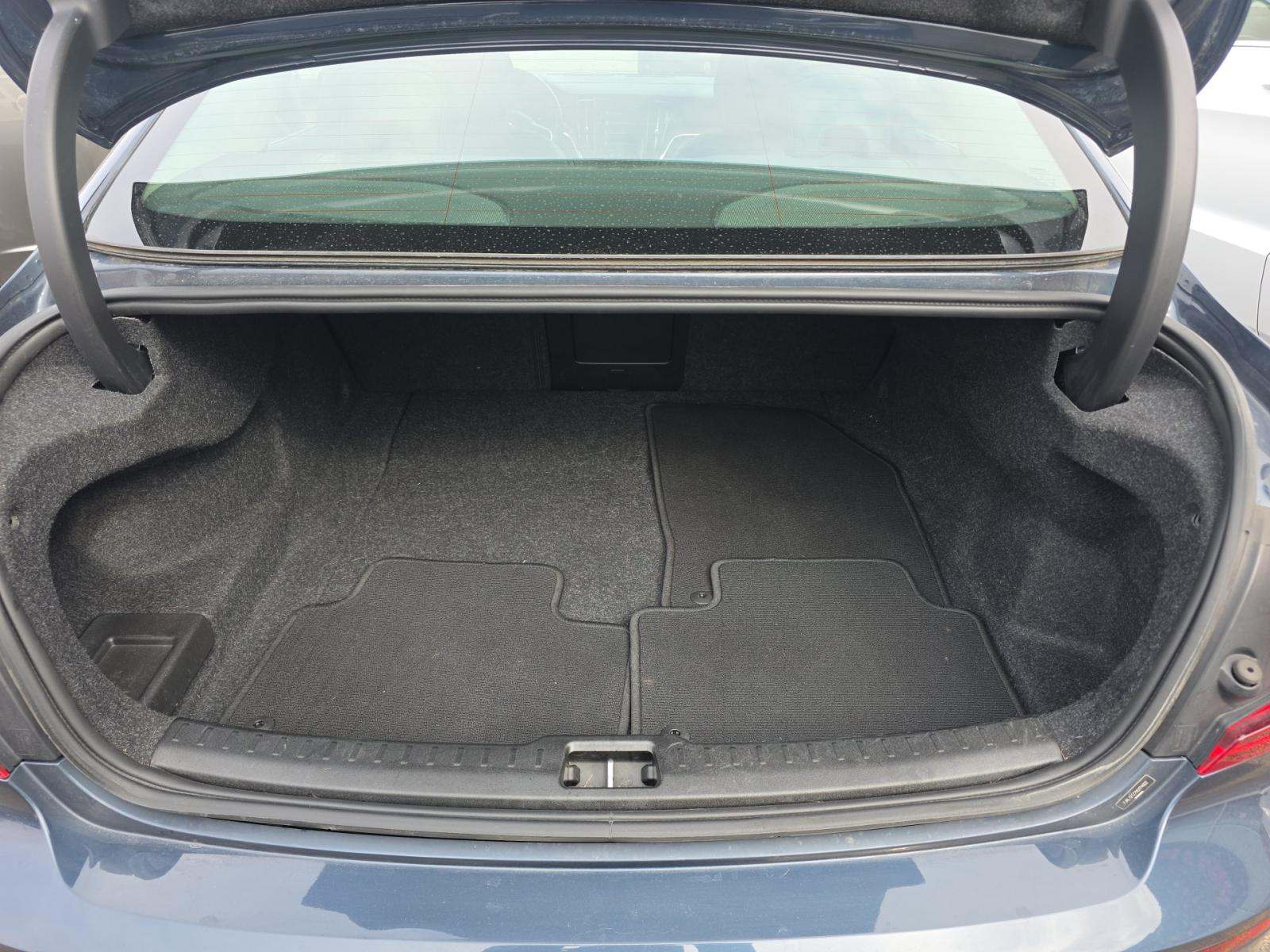 2022 Volvo S60 B5 Momentum AWD