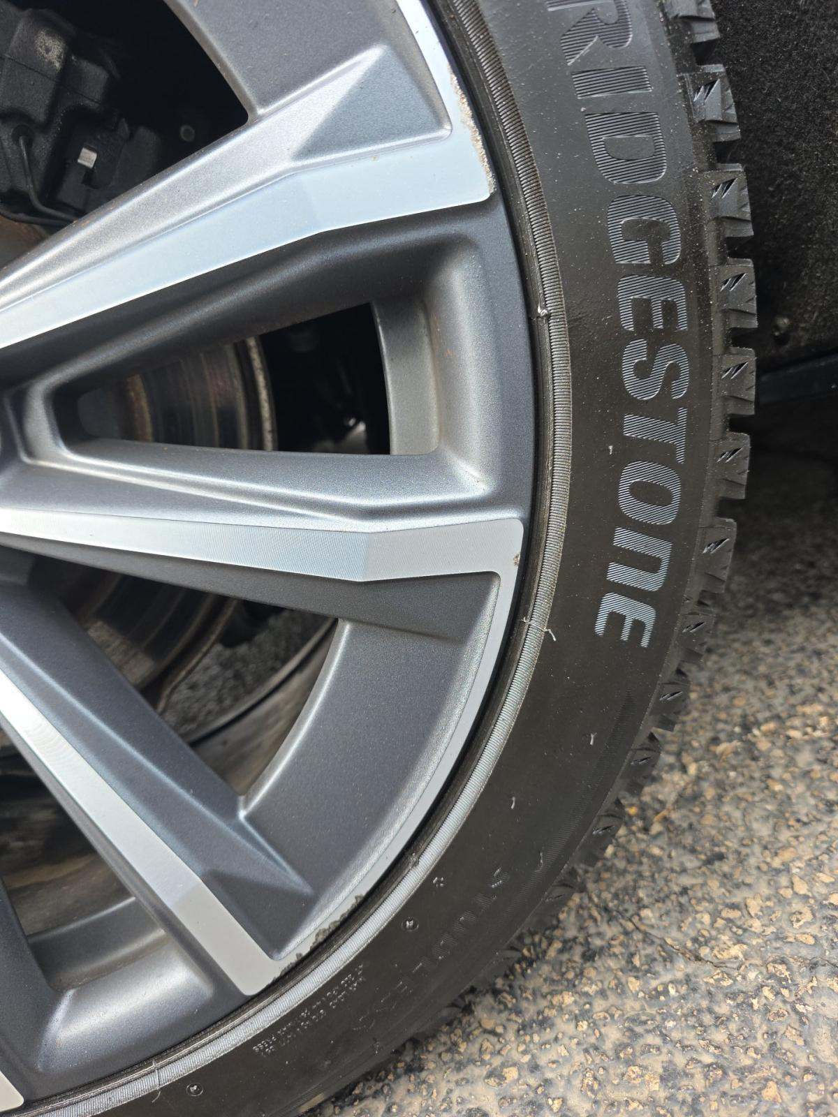 2022 Volvo S60 B5 Momentum AWD