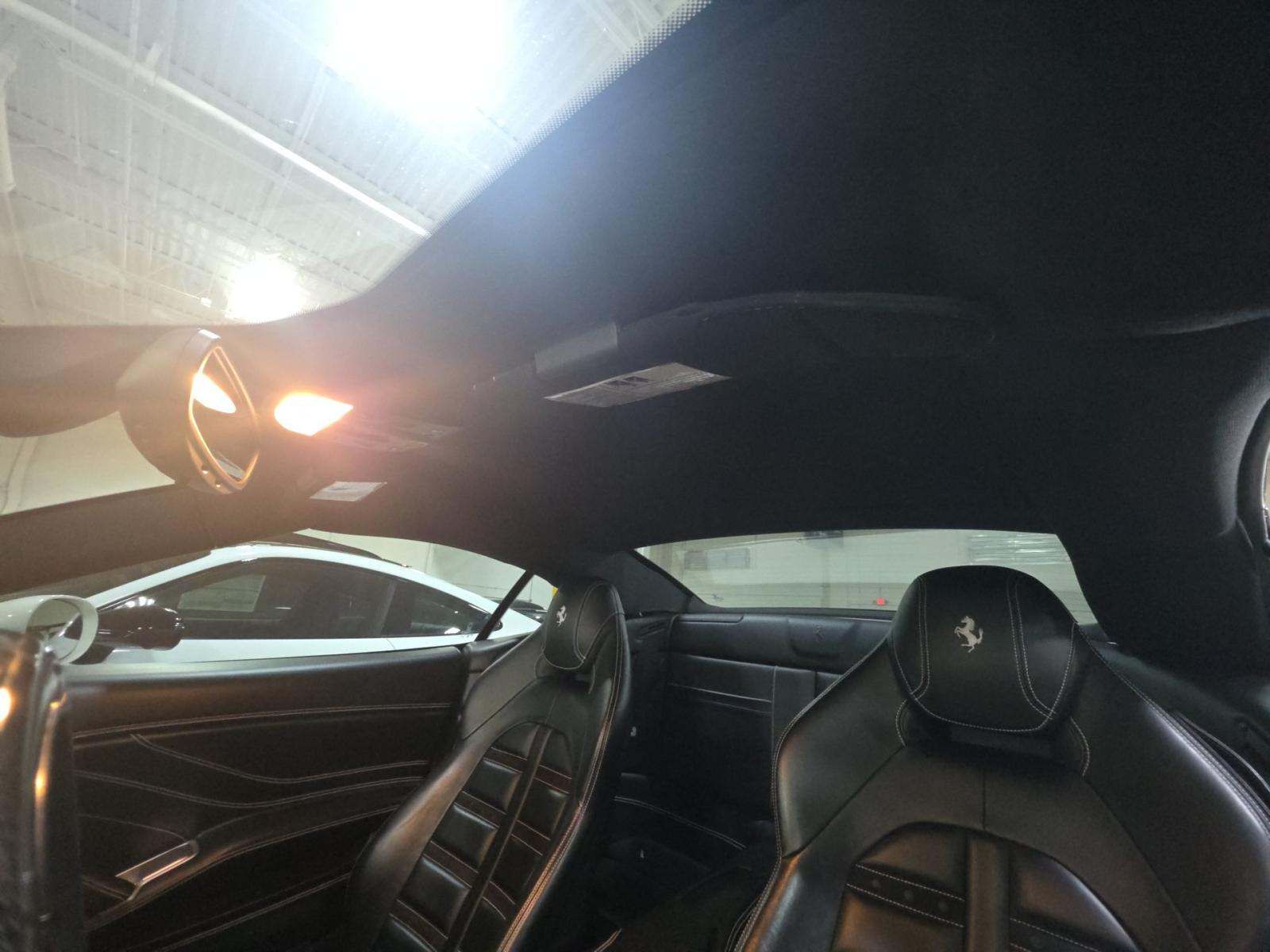 2015 Ferrari California Base RWD