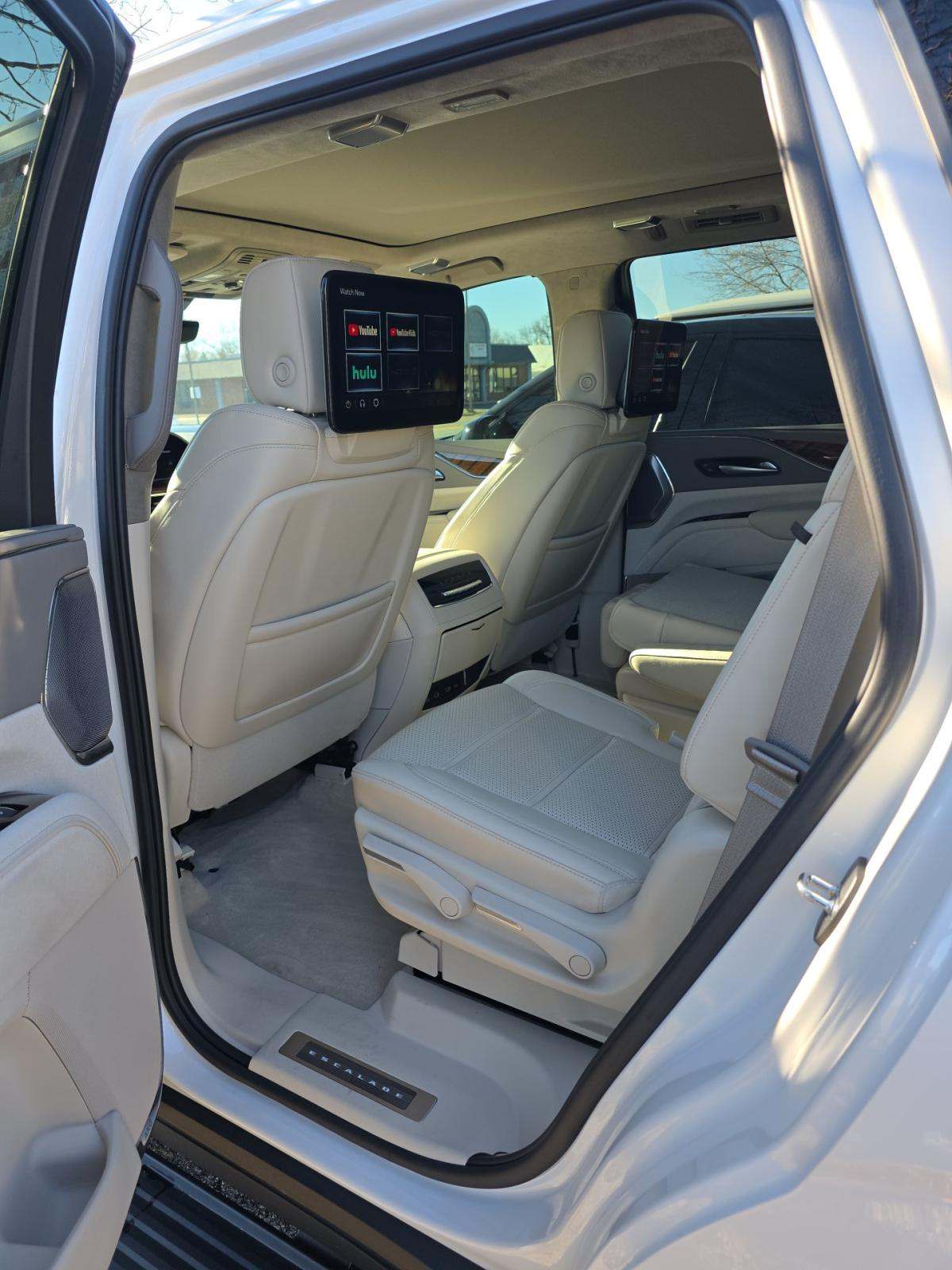2024 Cadillac Escalade Premium Luxury Platinum AWD