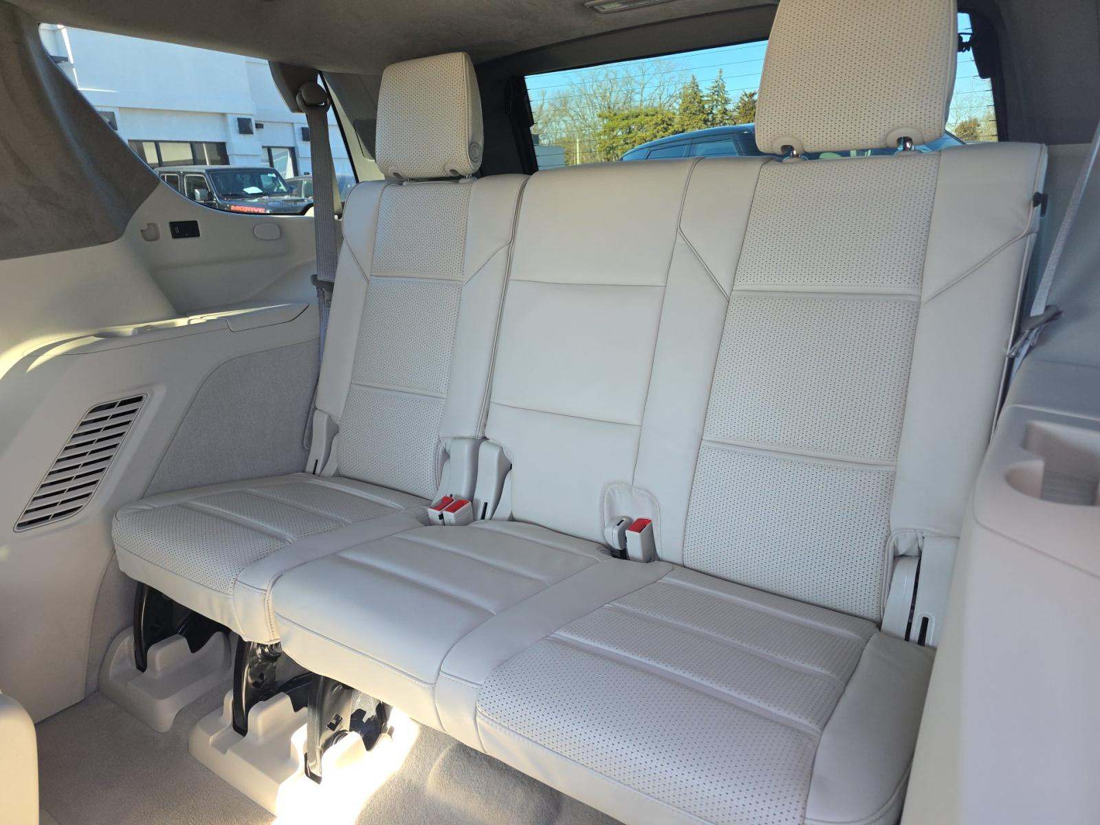 2024 Cadillac Escalade Premium Luxury Platinum AWD