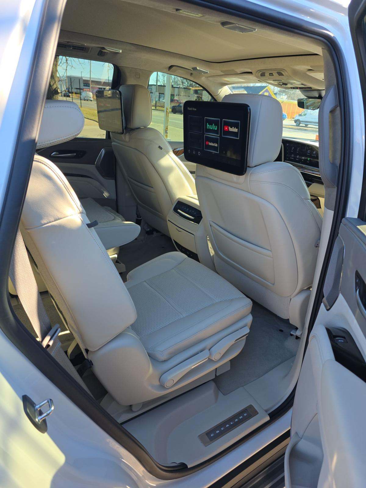 2024 Cadillac Escalade Premium Luxury Platinum AWD