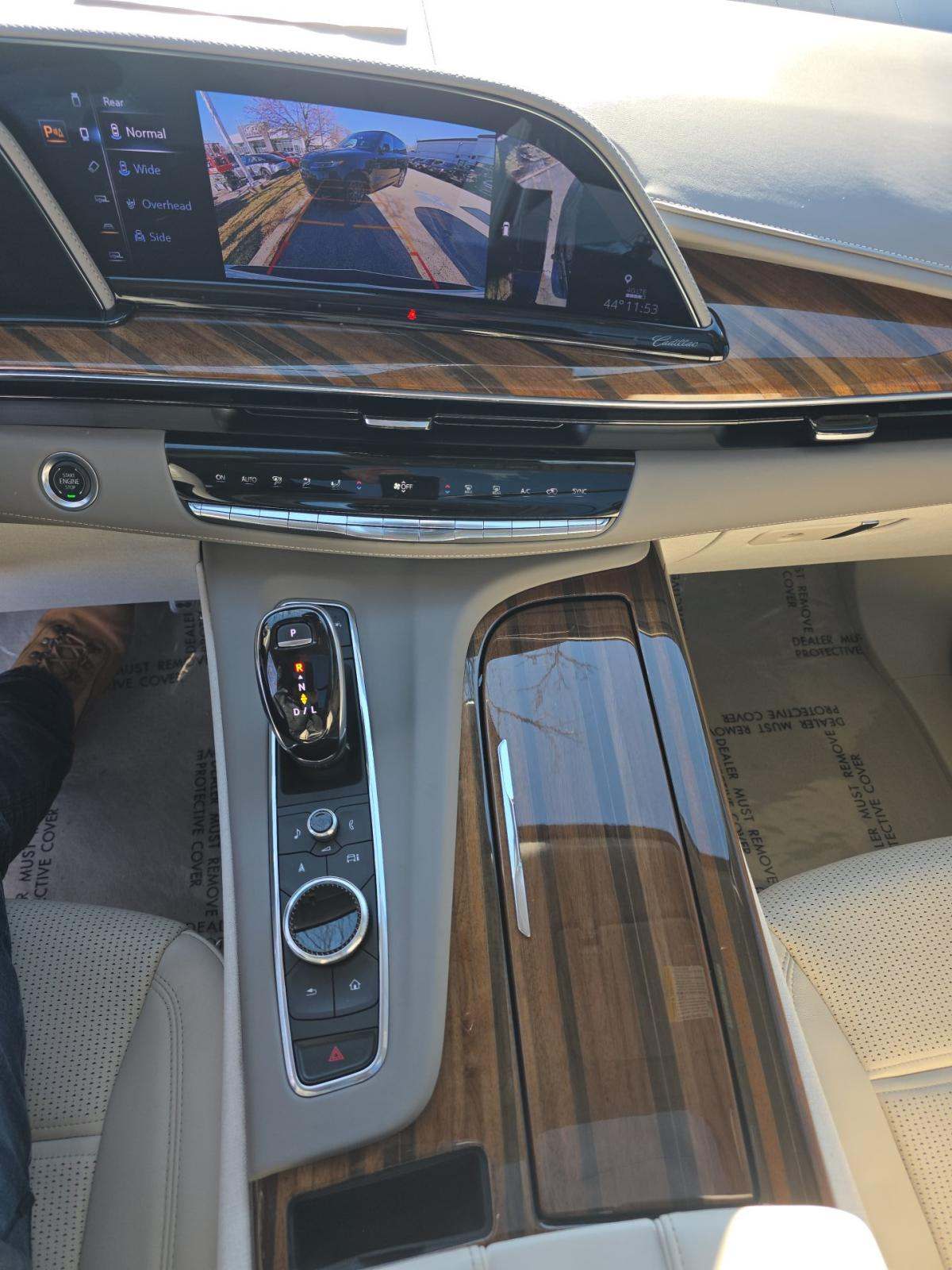 2024 Cadillac Escalade Premium Luxury Platinum AWD