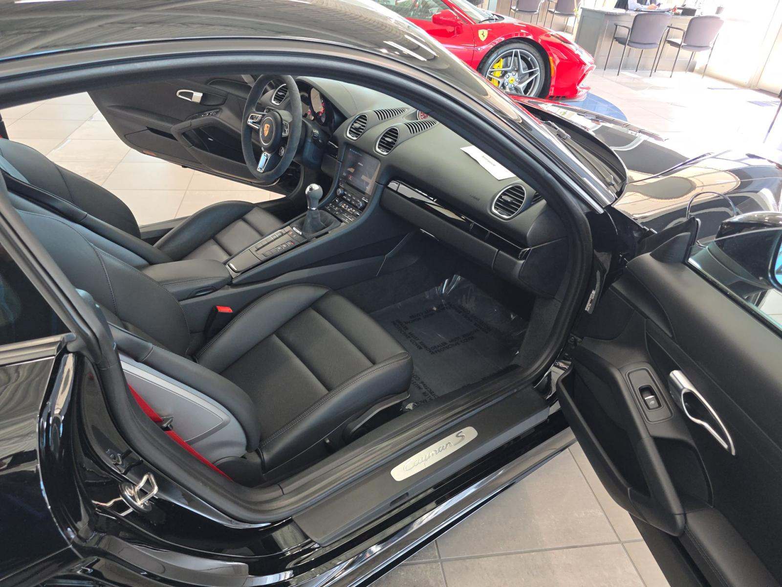 2019 Porsche 718 Cayman S RWD