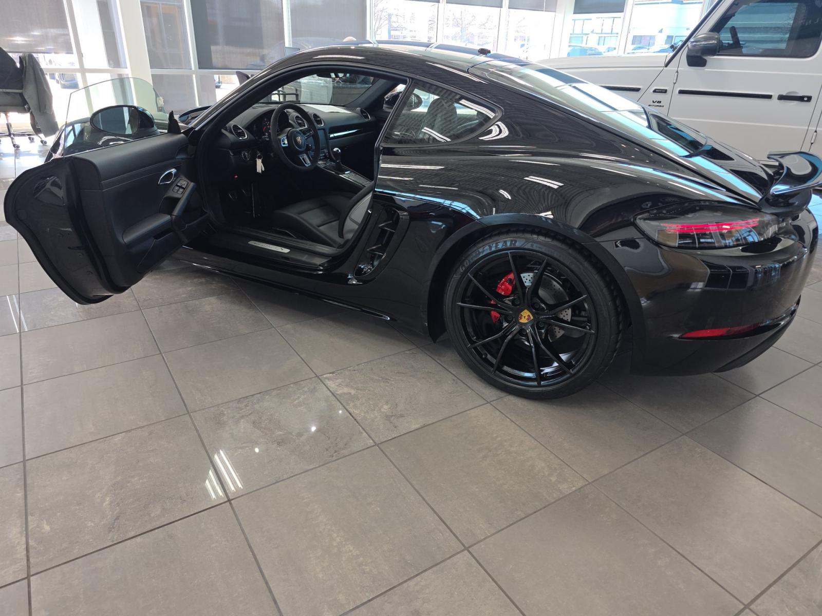 2019 Porsche 718 Cayman S RWD