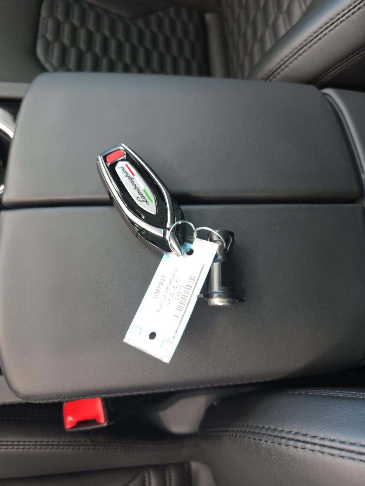 2021 Lamborghini Urus Base AWD