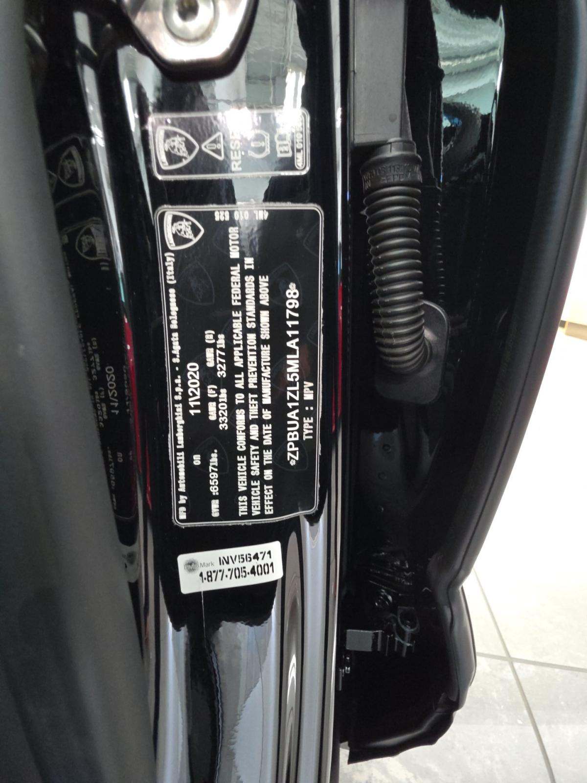 2021 Lamborghini Urus Base AWD