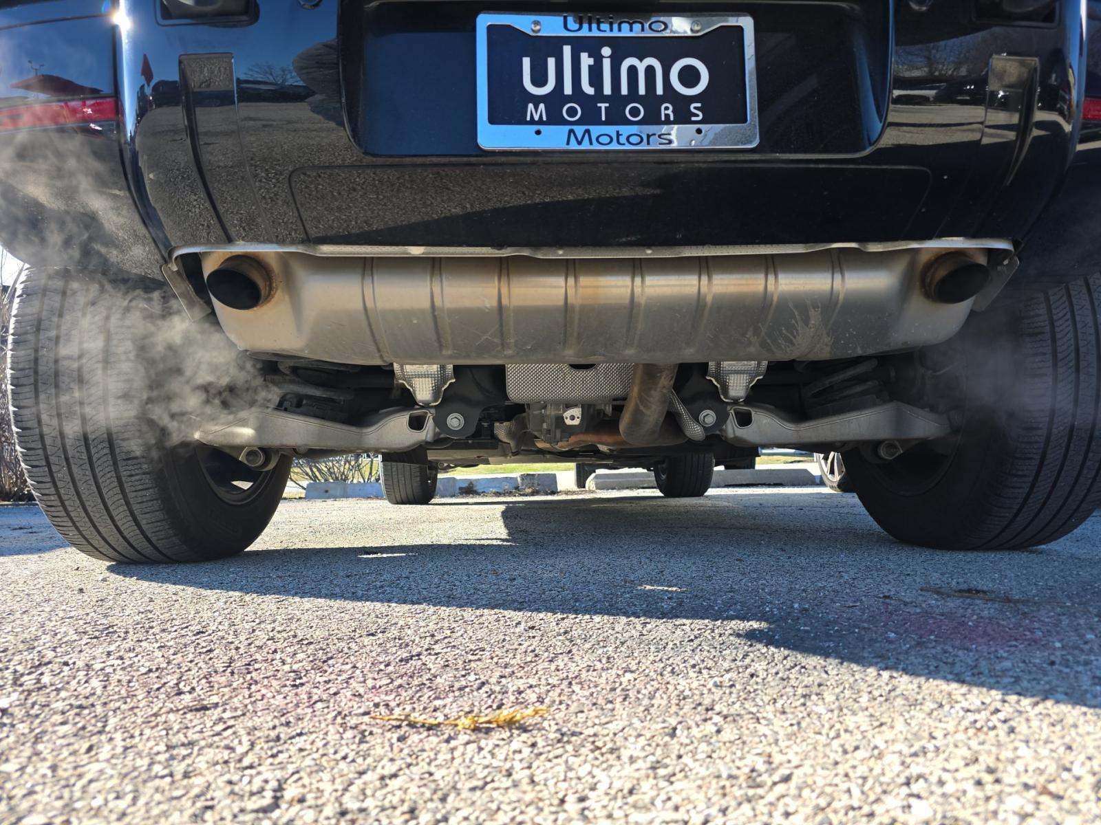 2023 Land Rover Defender 110 X-Dynamic SE AWD