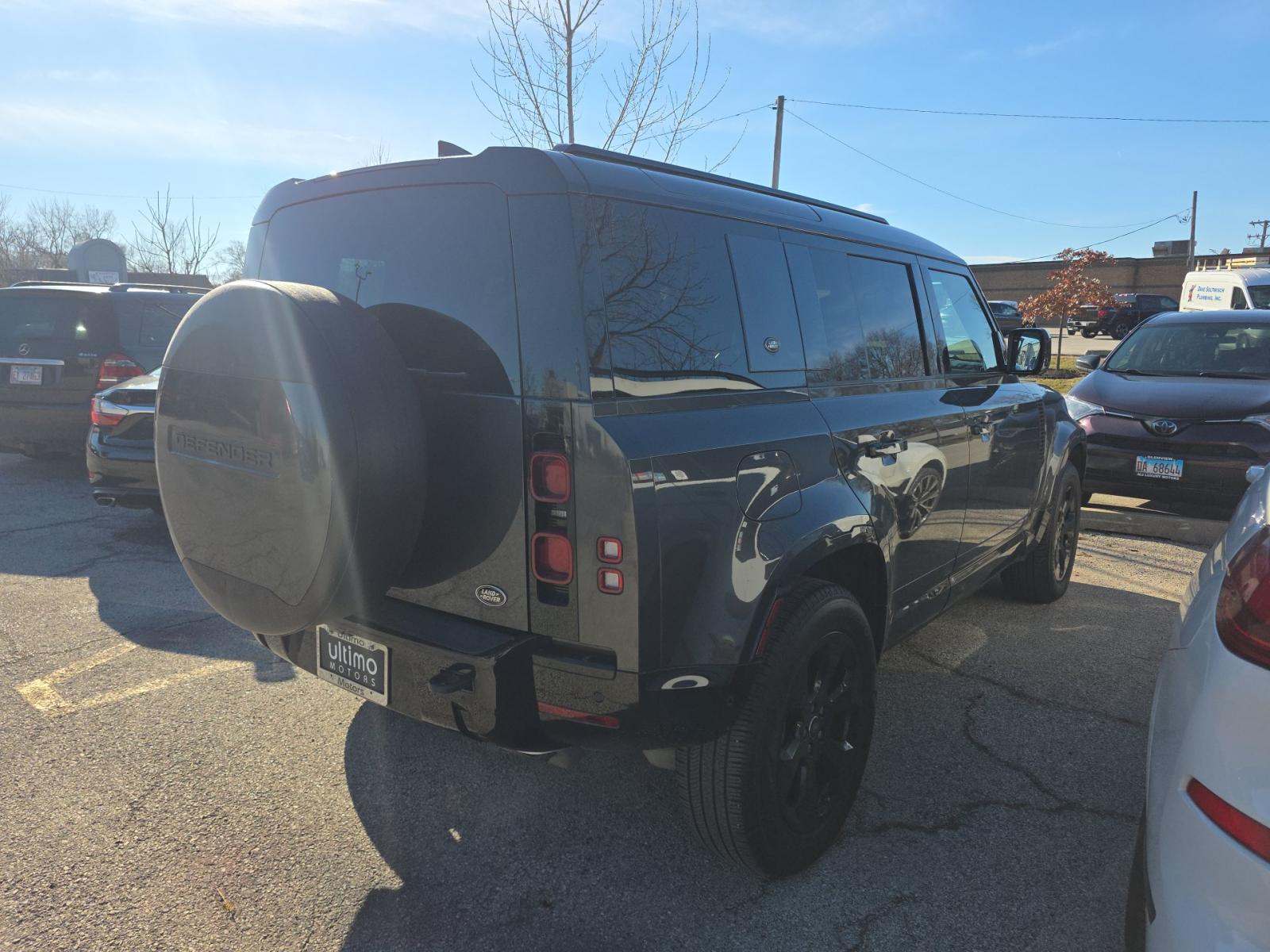 2023 Land Rover Defender 110 X-Dynamic SE AWD
