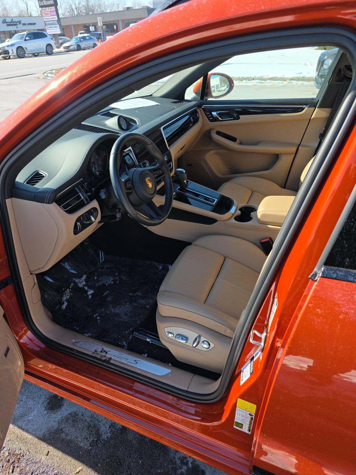 2022 Porsche Macan S AWD