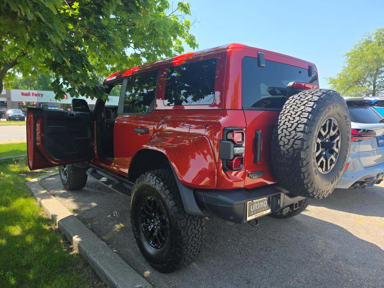 FORD BRONCO - 2