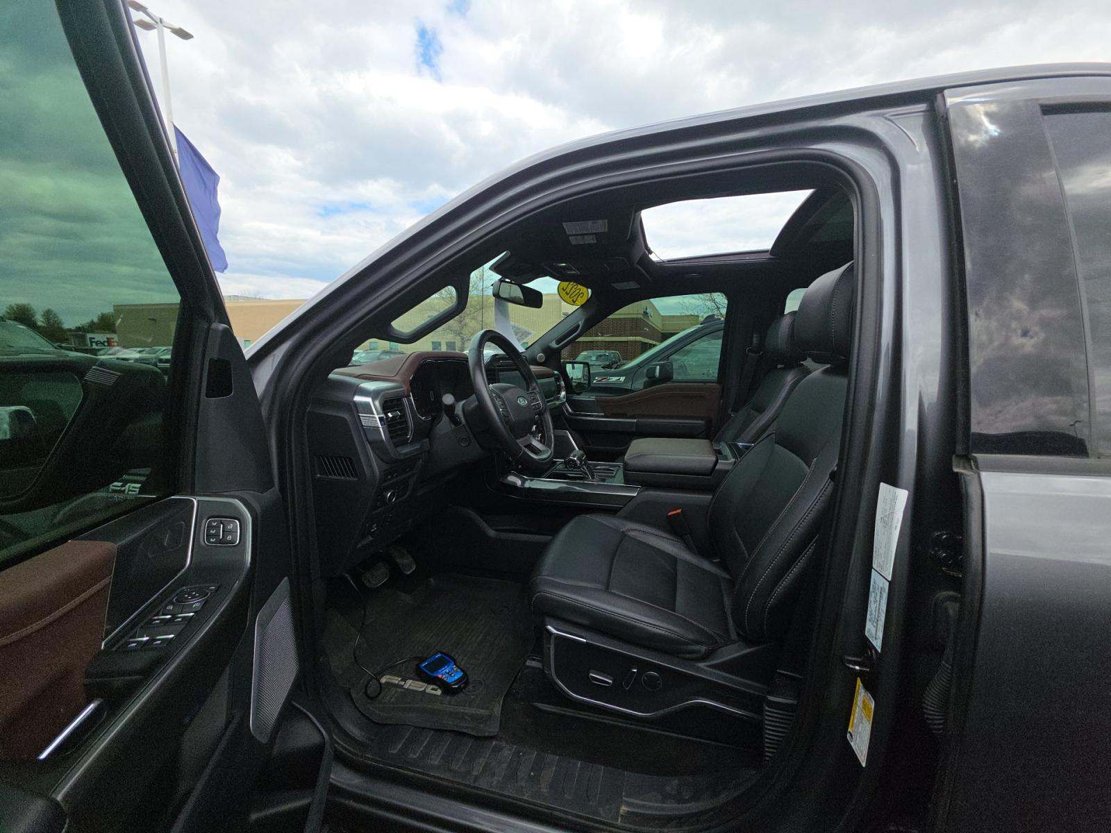 2022 Ford F-150 Hybrid Lariat AWD