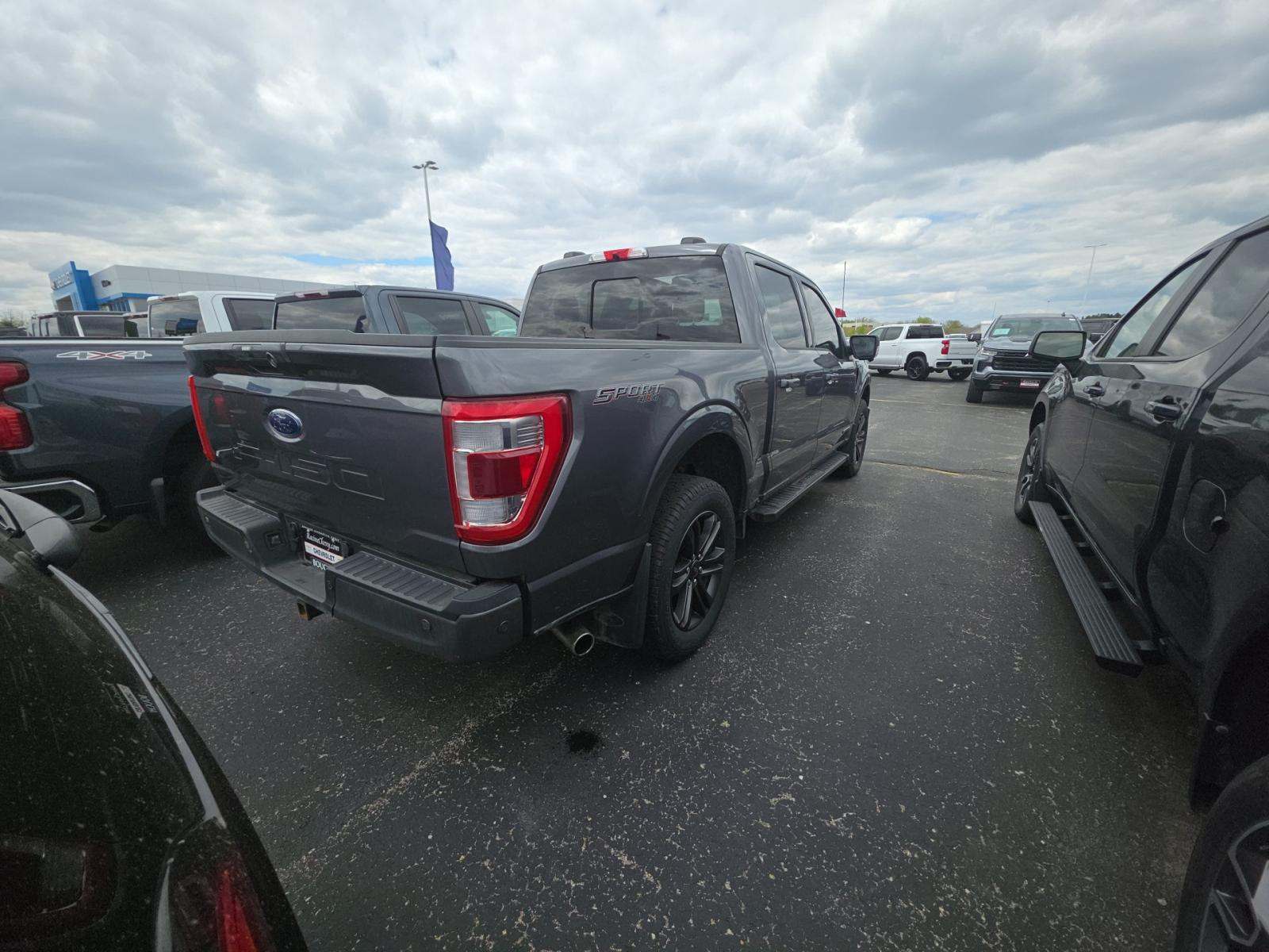 2022 Ford F-150 Hybrid Lariat AWD