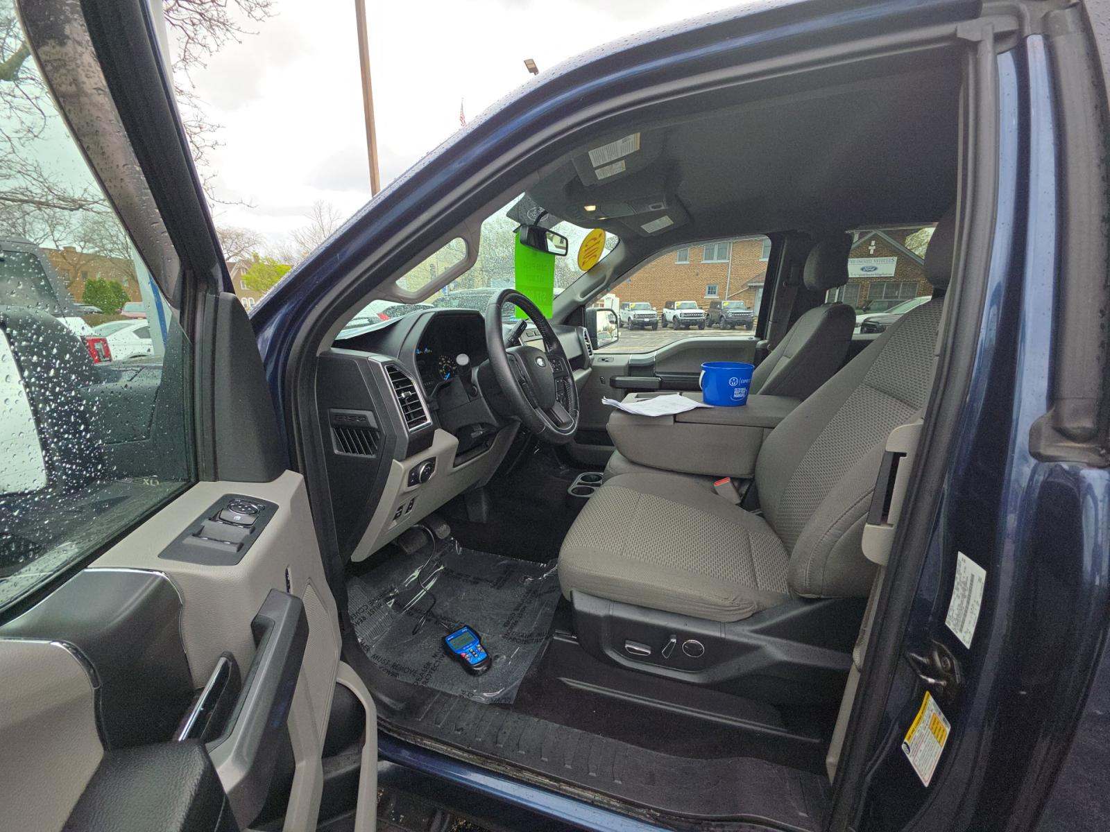 FORD F-150 - 6