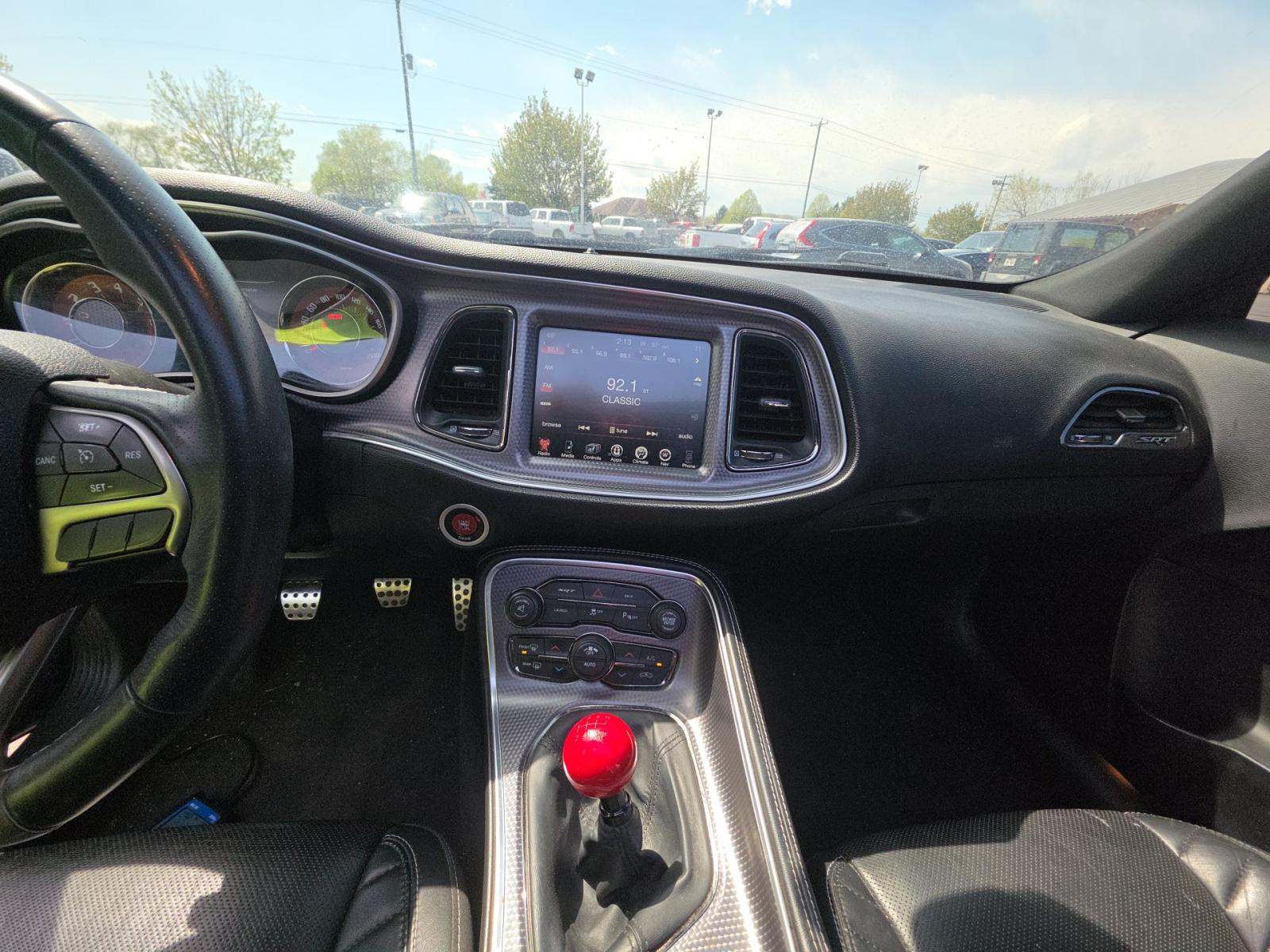 2016 Dodge Challenger SRT Hellcat RWD