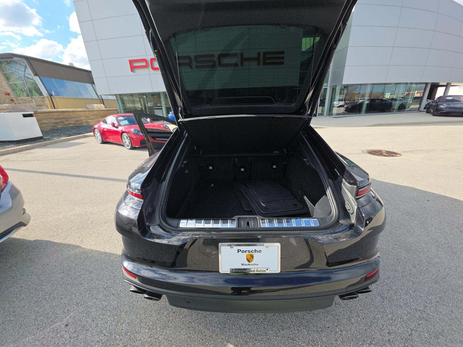 2024 Porsche Panamera Base RWD