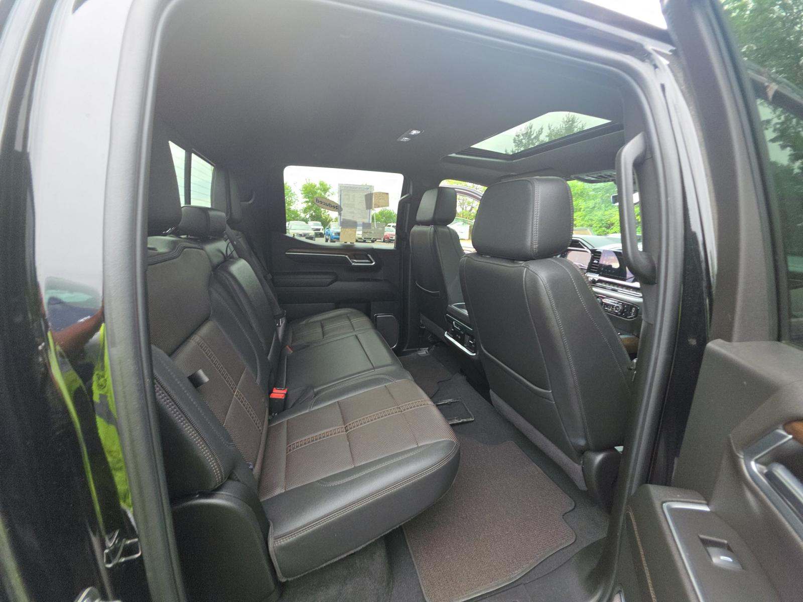 2024 Chevrolet Silverado 1500 High Country AWD