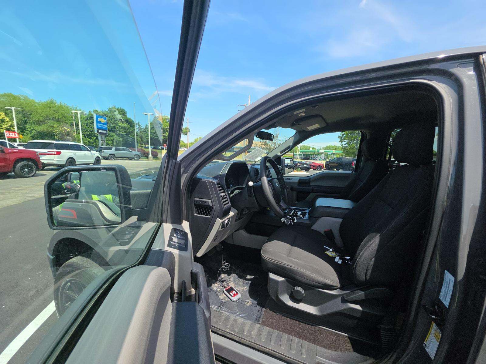 FORD F-150 - 6