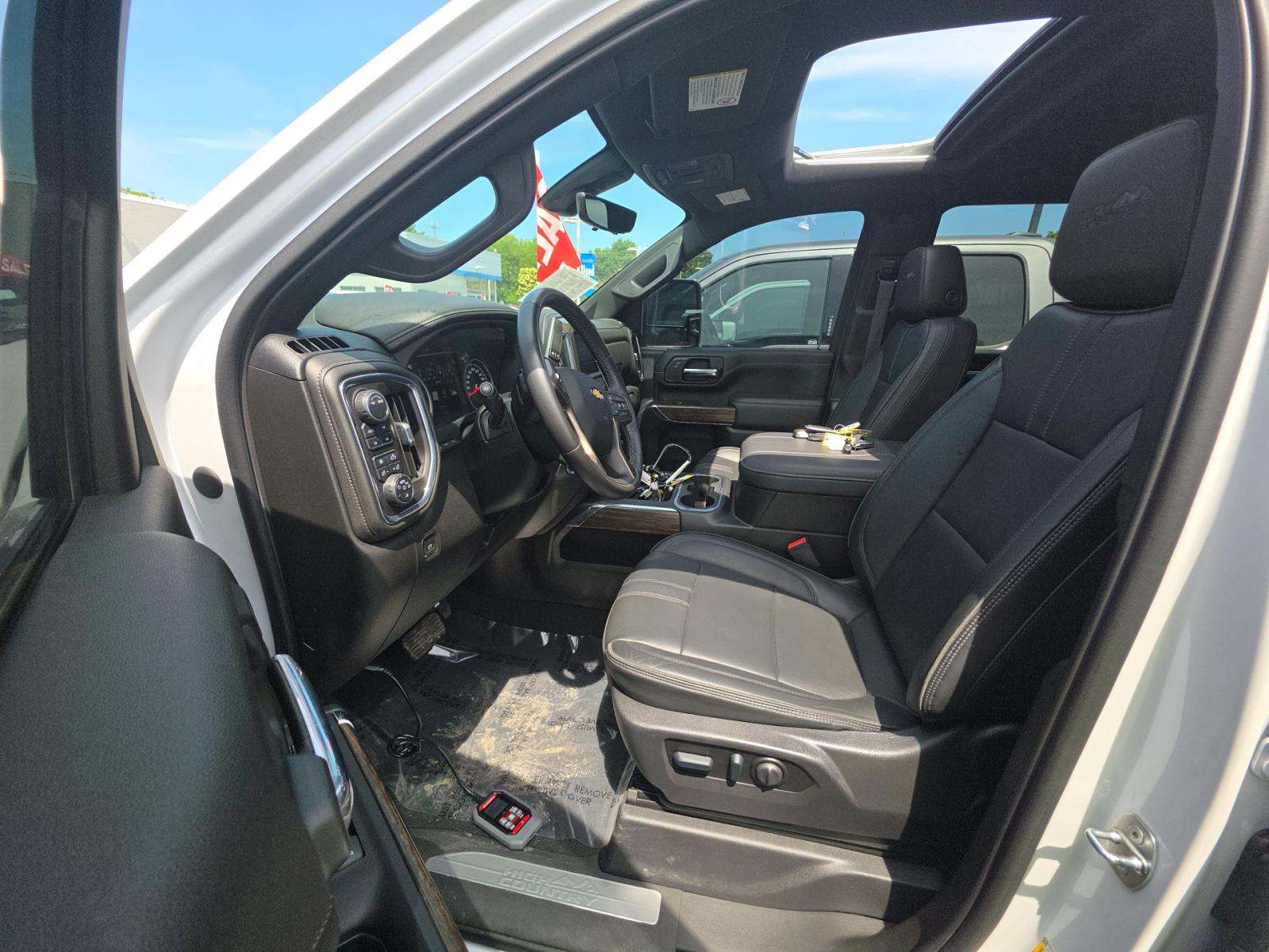 2023 Chevrolet Silverado 3500HD High Country AWD