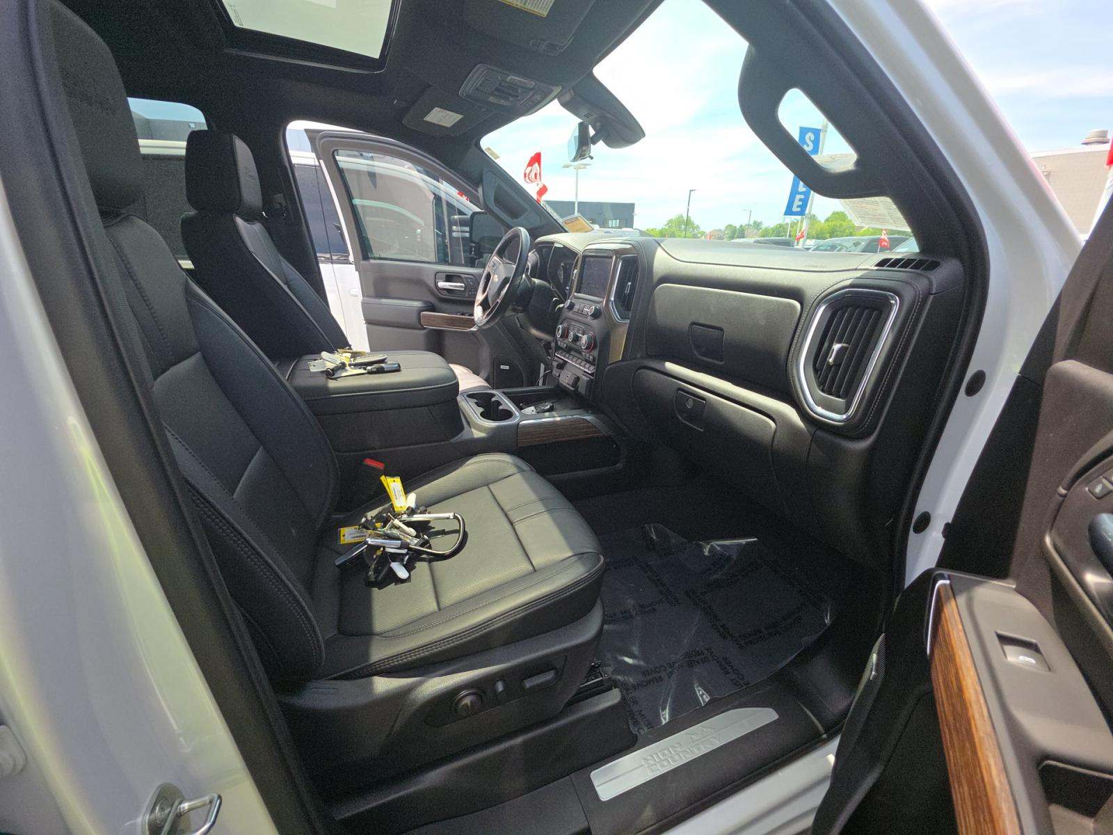 2023 Chevrolet Silverado 3500HD High Country AWD