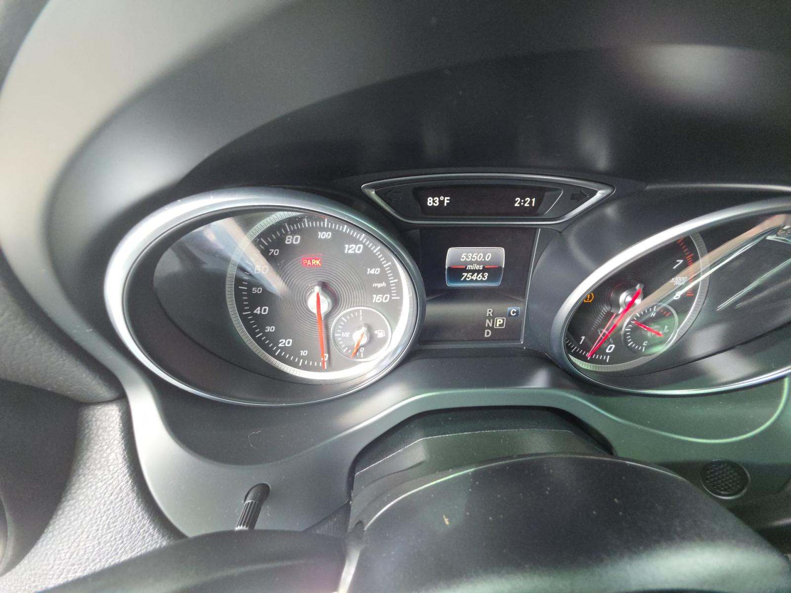 MERCEDES-BENZ CLA - 9