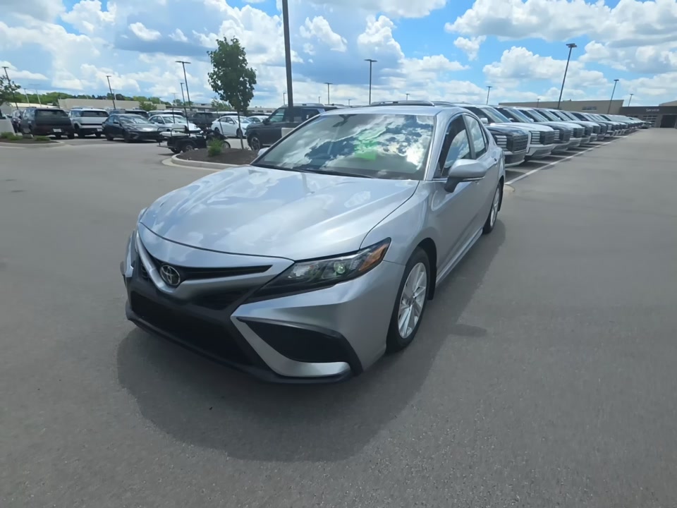 2024 Toyota Camry SE FWD