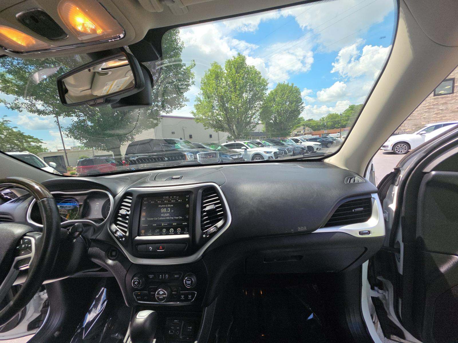 2018 Jeep Cherokee Overland AWD