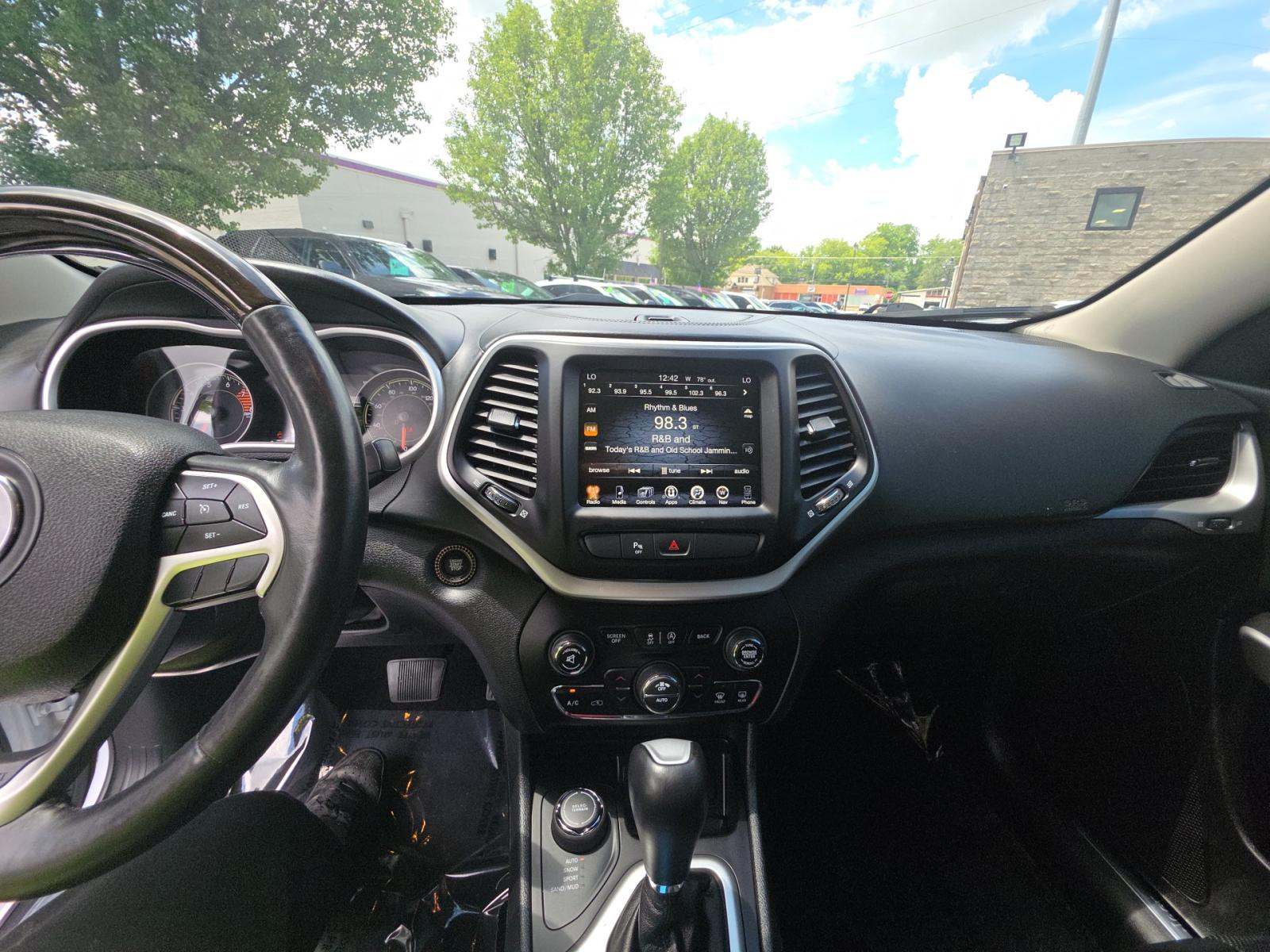 2018 Jeep Cherokee Overland AWD