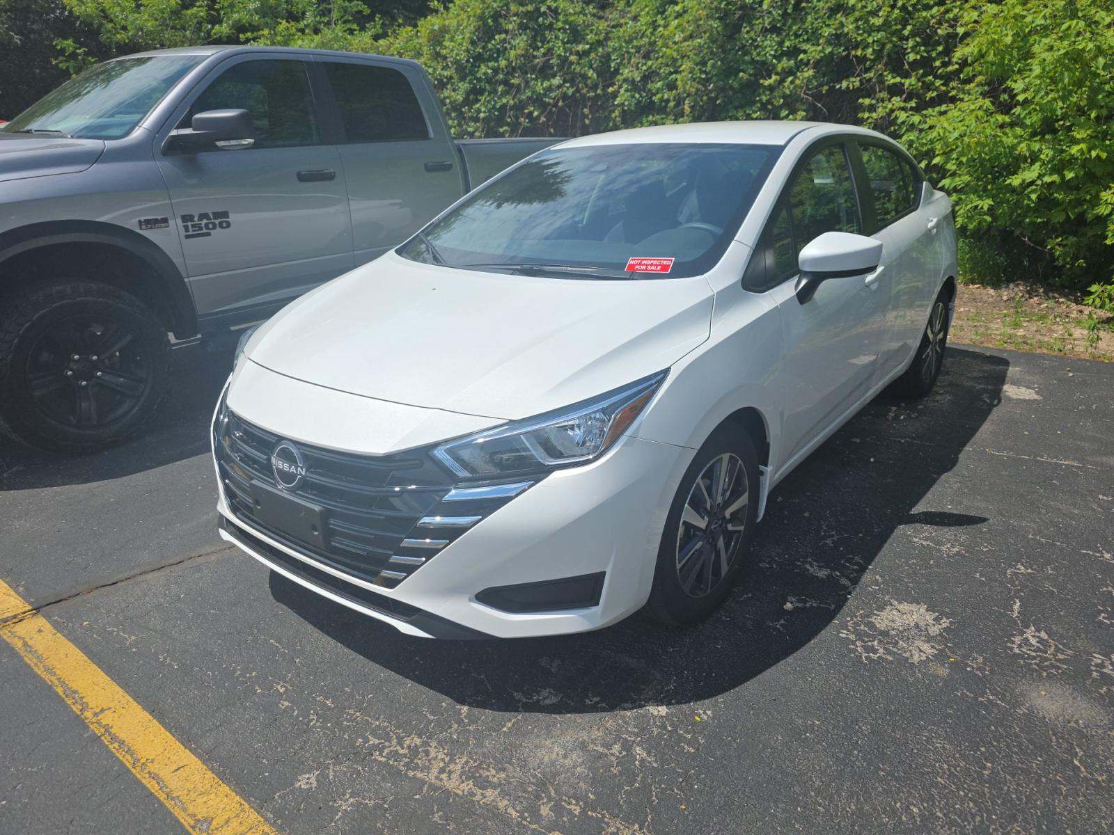 NISSAN VERSA - 1
