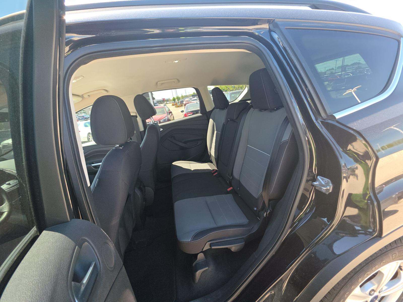 FORD ESCAPE - 9