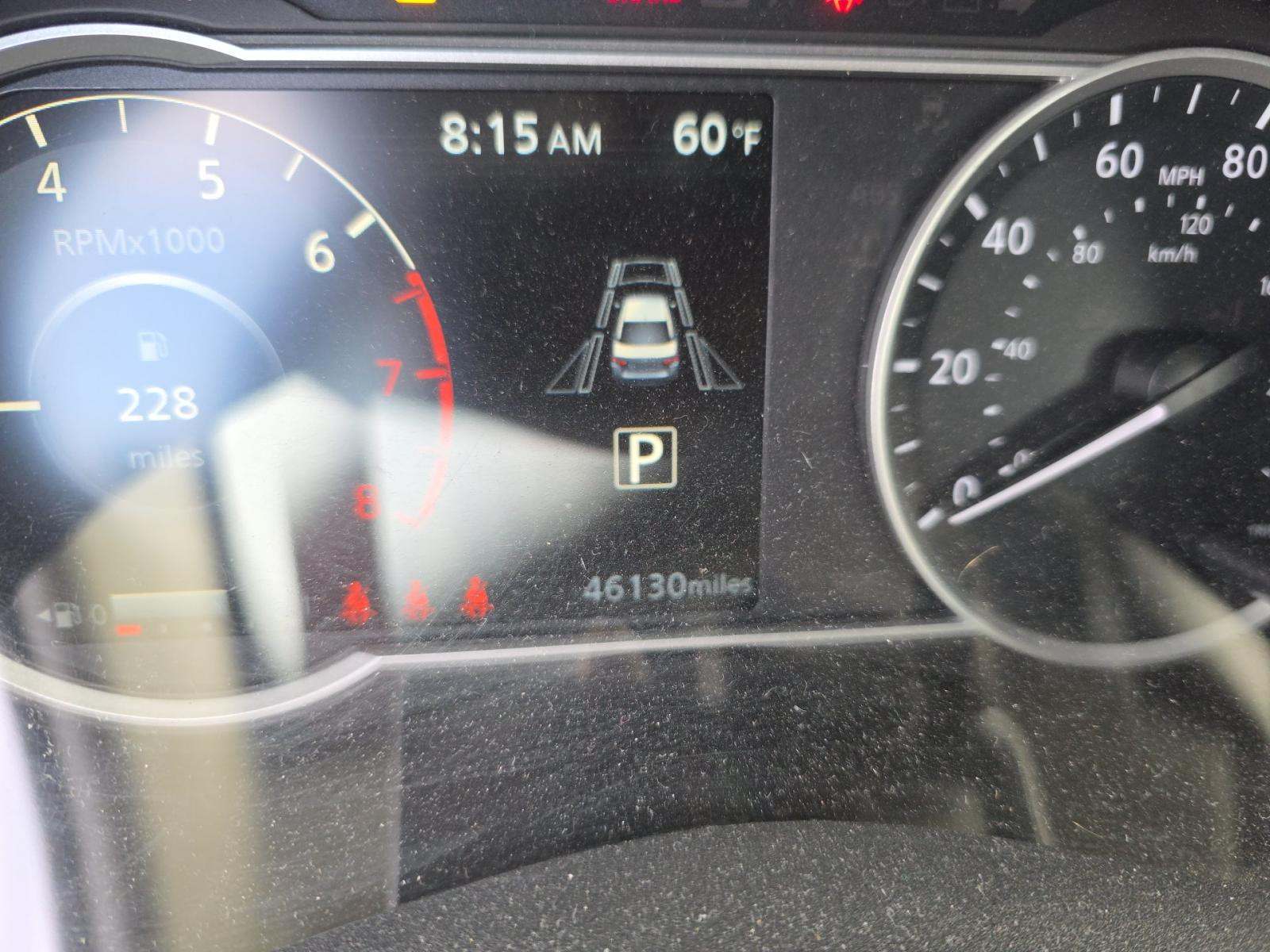 NISSAN VERSA - 9
