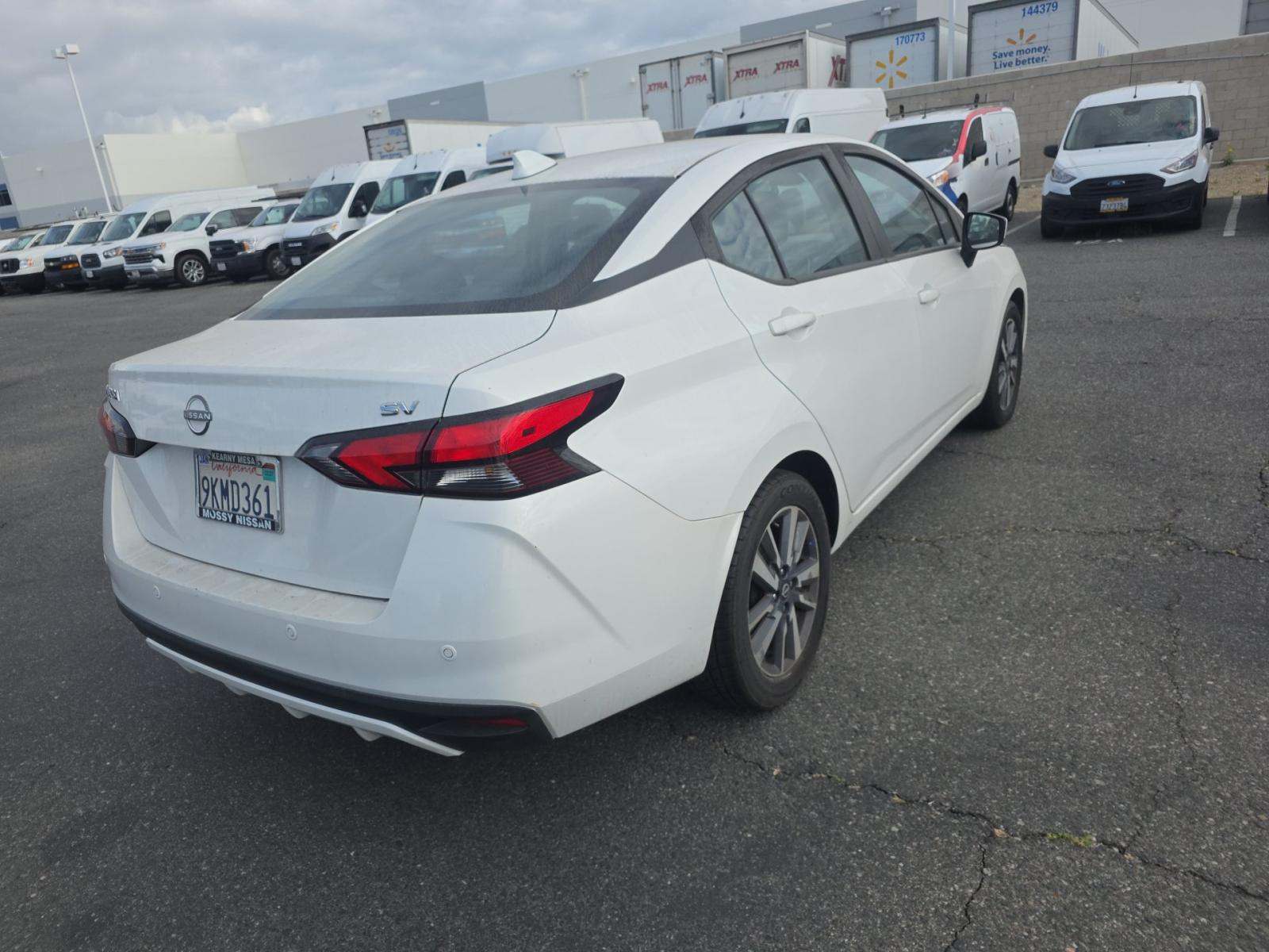 NISSAN VERSA - 3