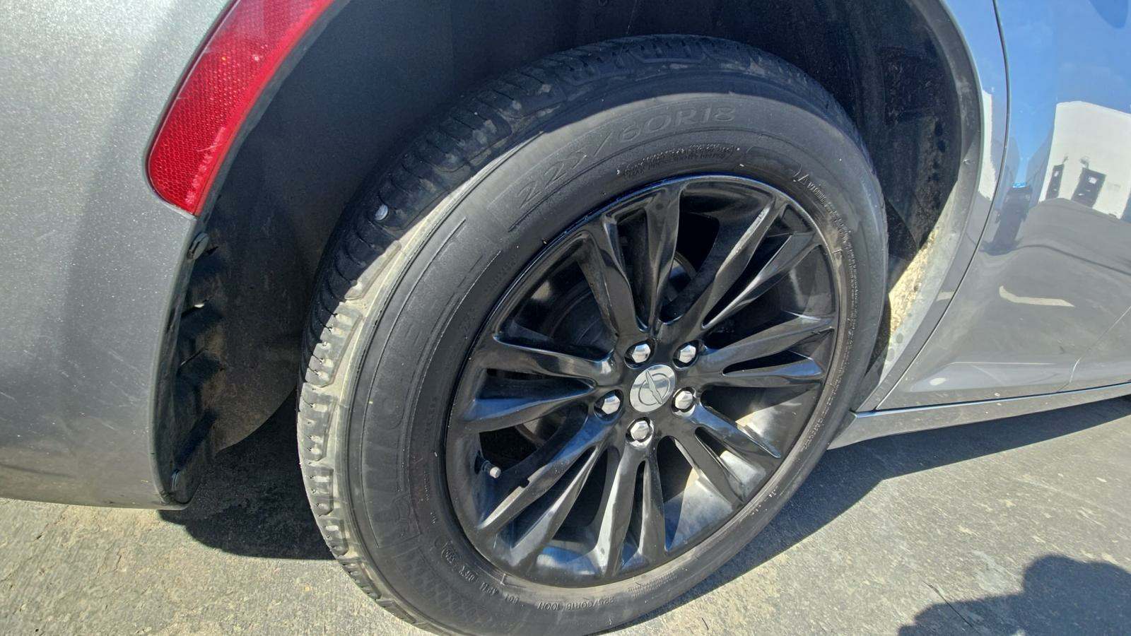 2016 Chrysler 300 C RWD