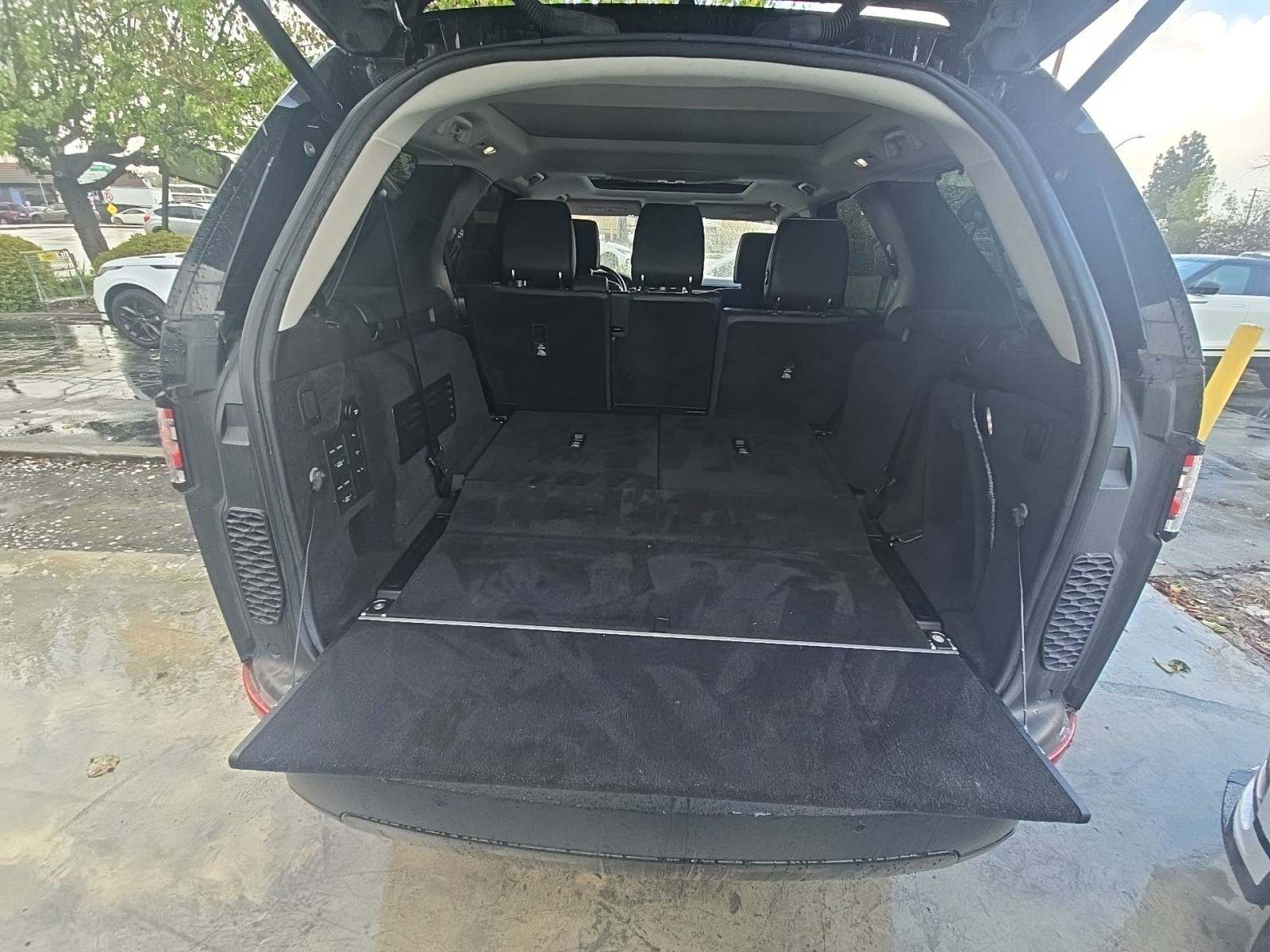 2018 Land Rover Discovery HSE Luxury AWD