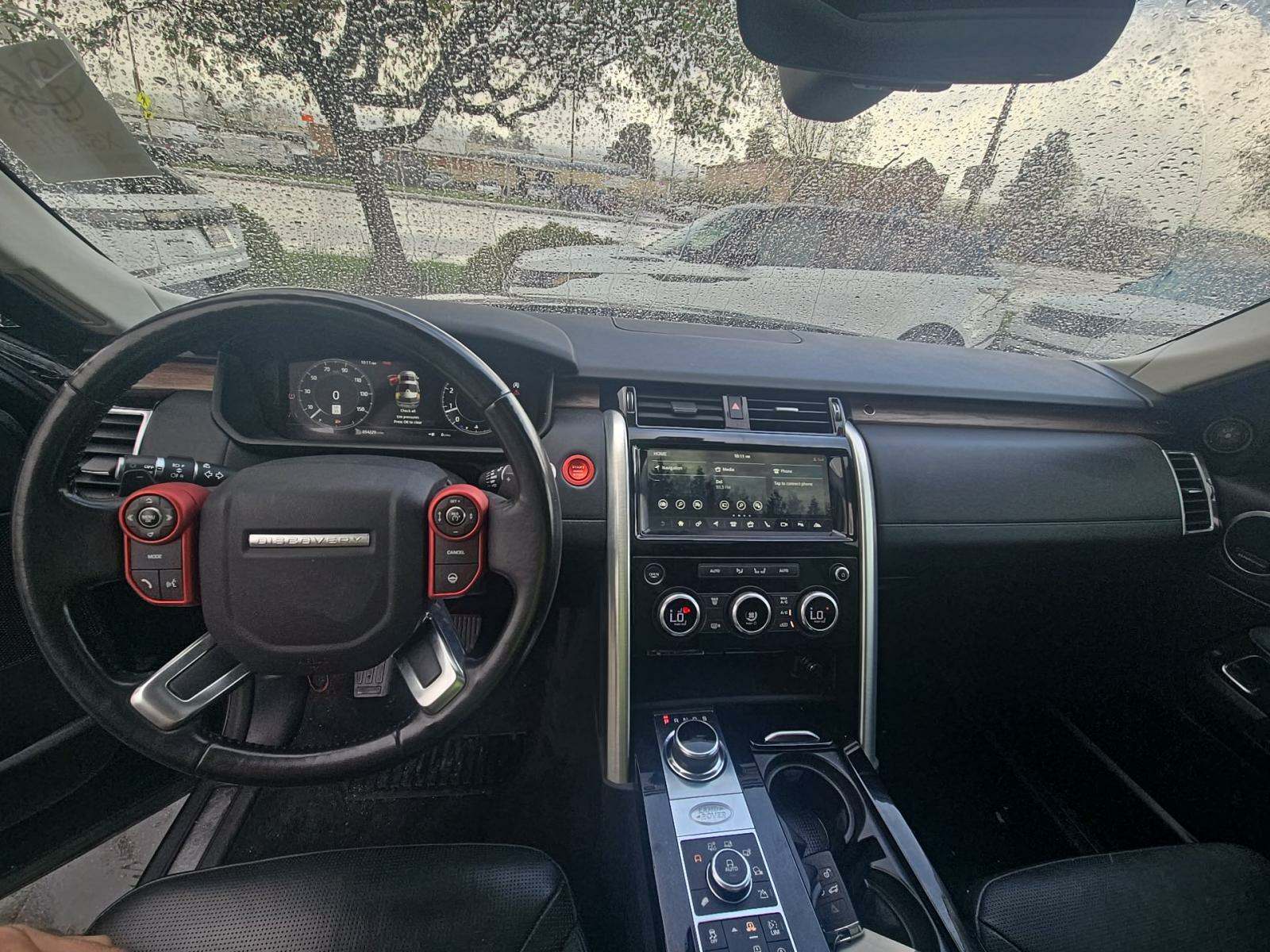 2018 Land Rover Discovery HSE Luxury AWD