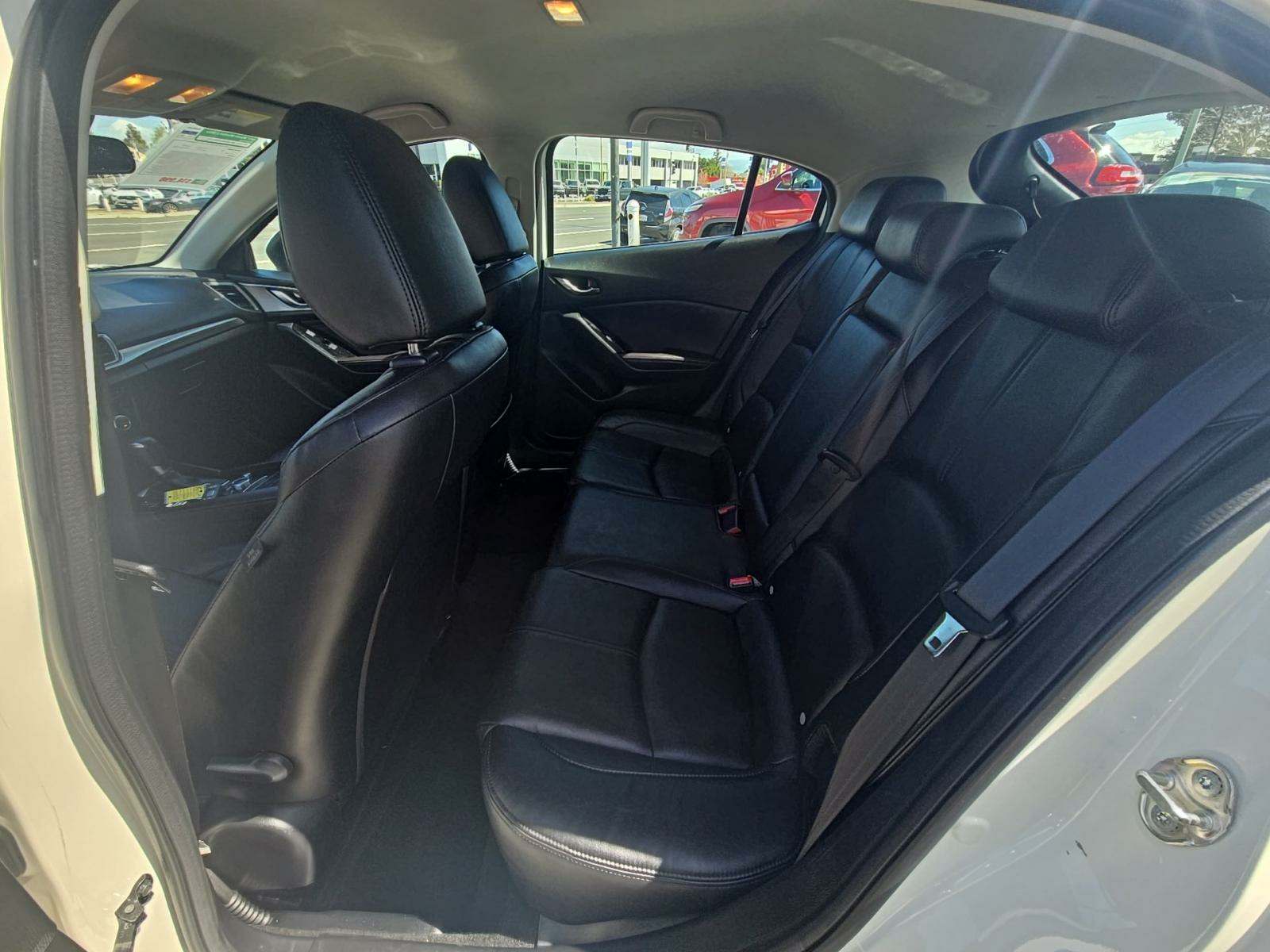 2017 MAZDA MAZDA3 Touring FWD