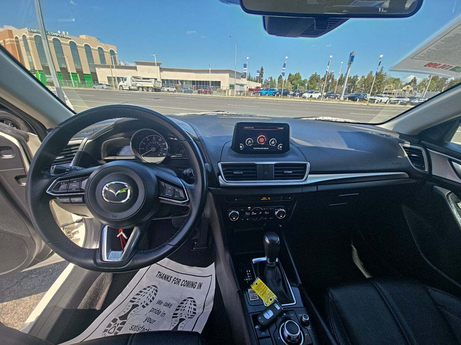 2017 MAZDA MAZDA3 Touring FWD