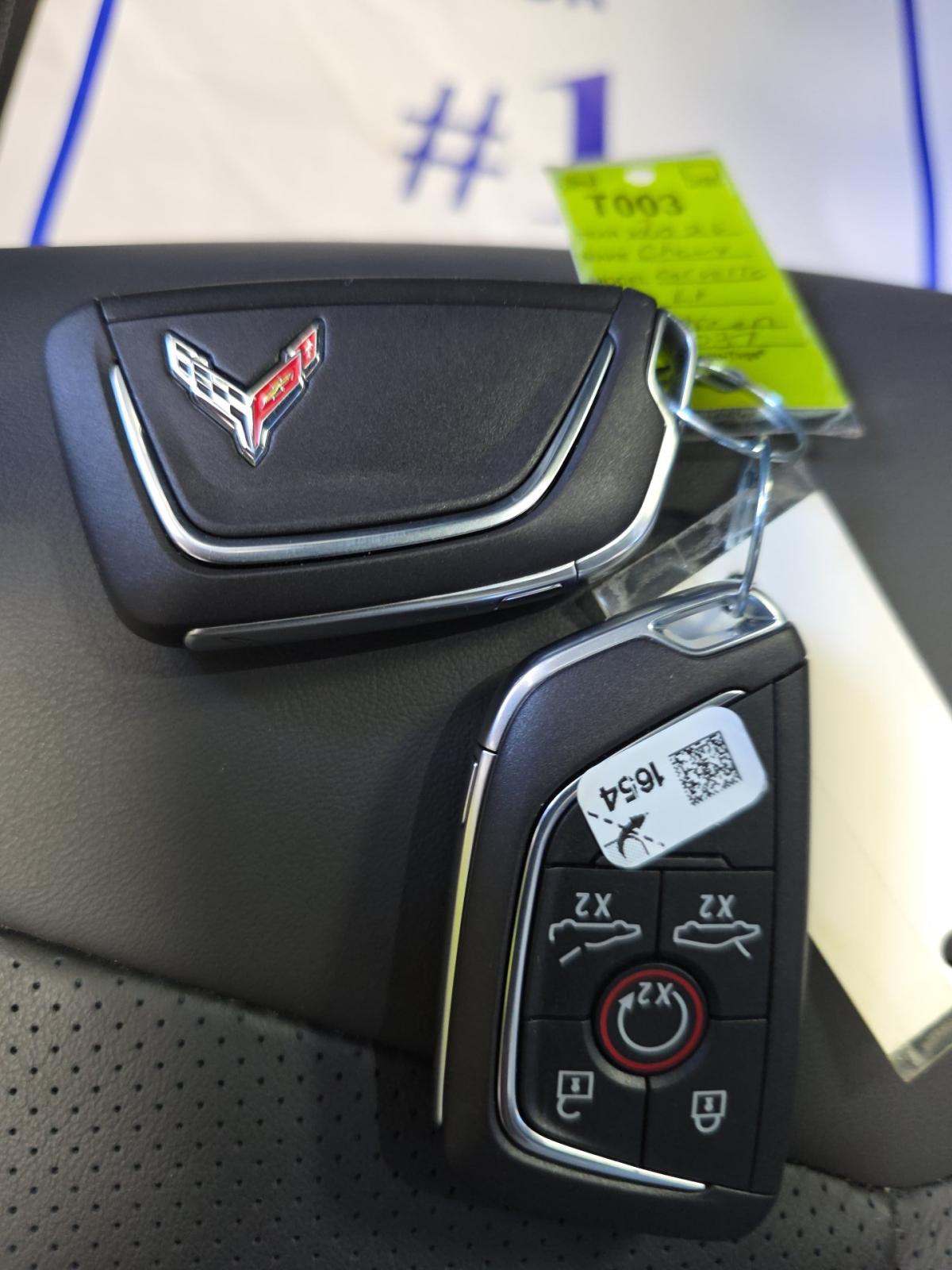 CHEVROLET STINGRAY - 8