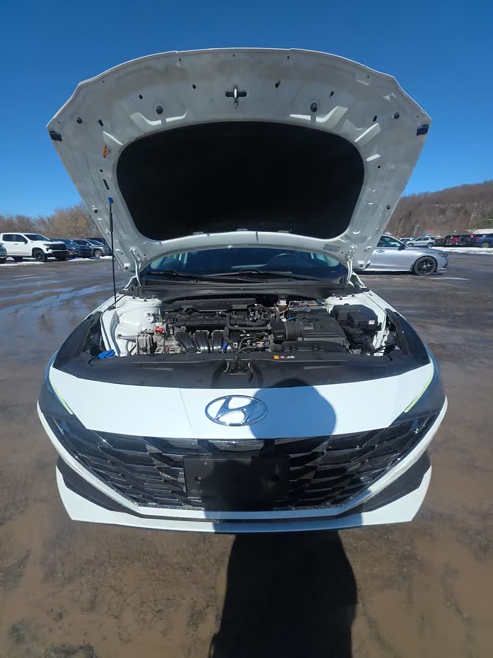 2022 Hyundai Elantra Limited FWD