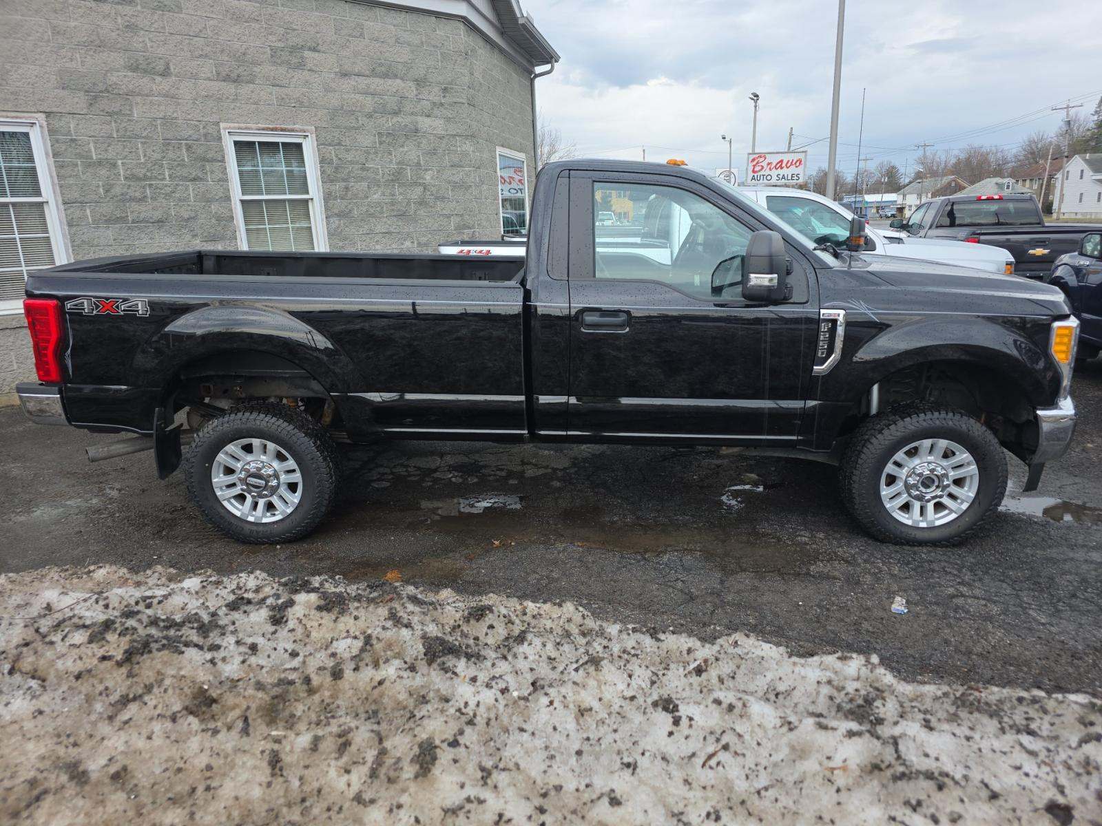 FORD F-250 - 4