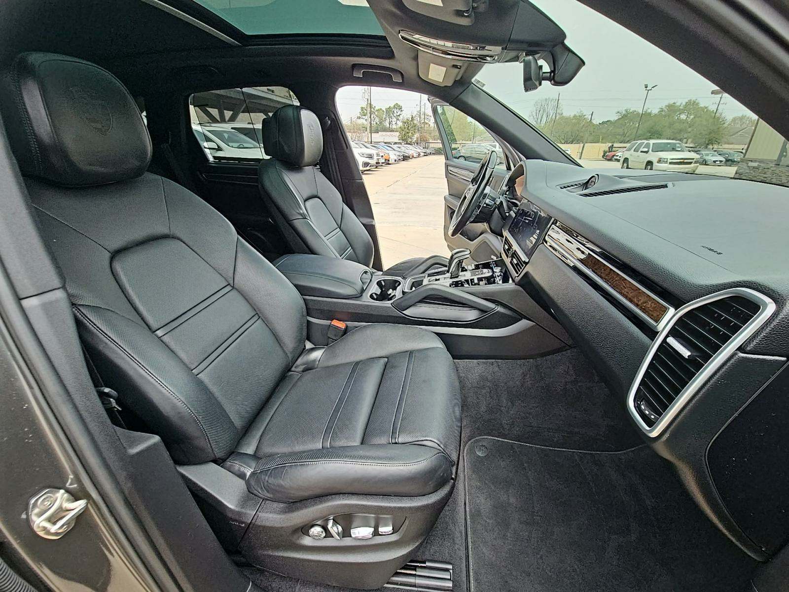 2019 Porsche Cayenne Base AWD