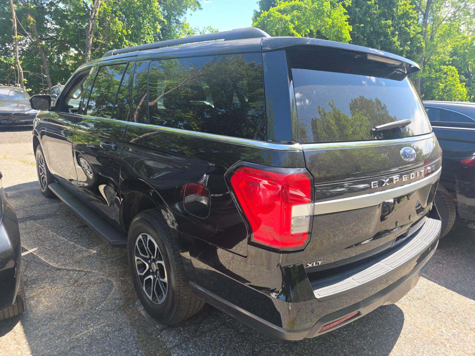 FORD EXPEDITION MAX - 2