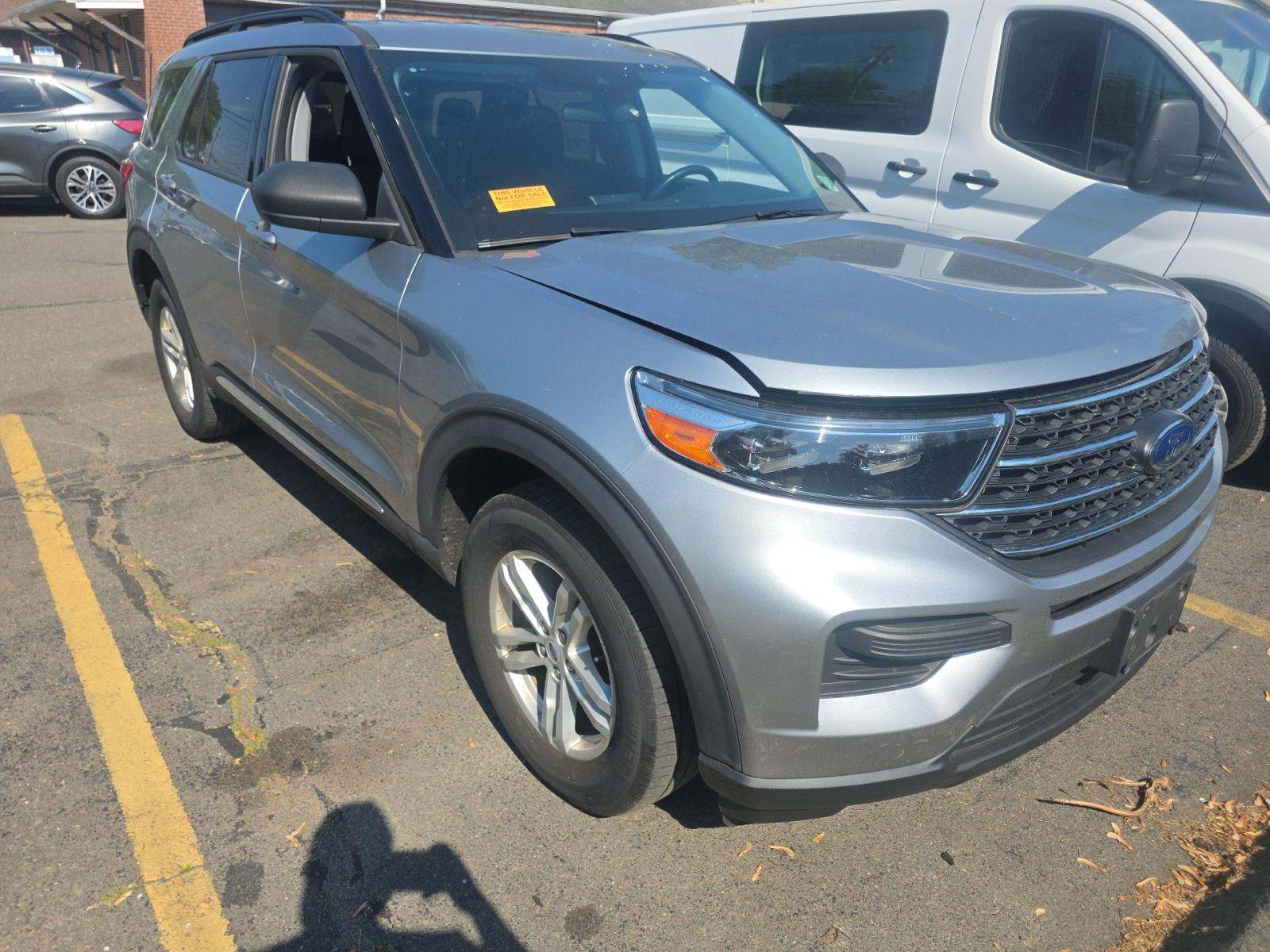 FORD EXPLORER - 4