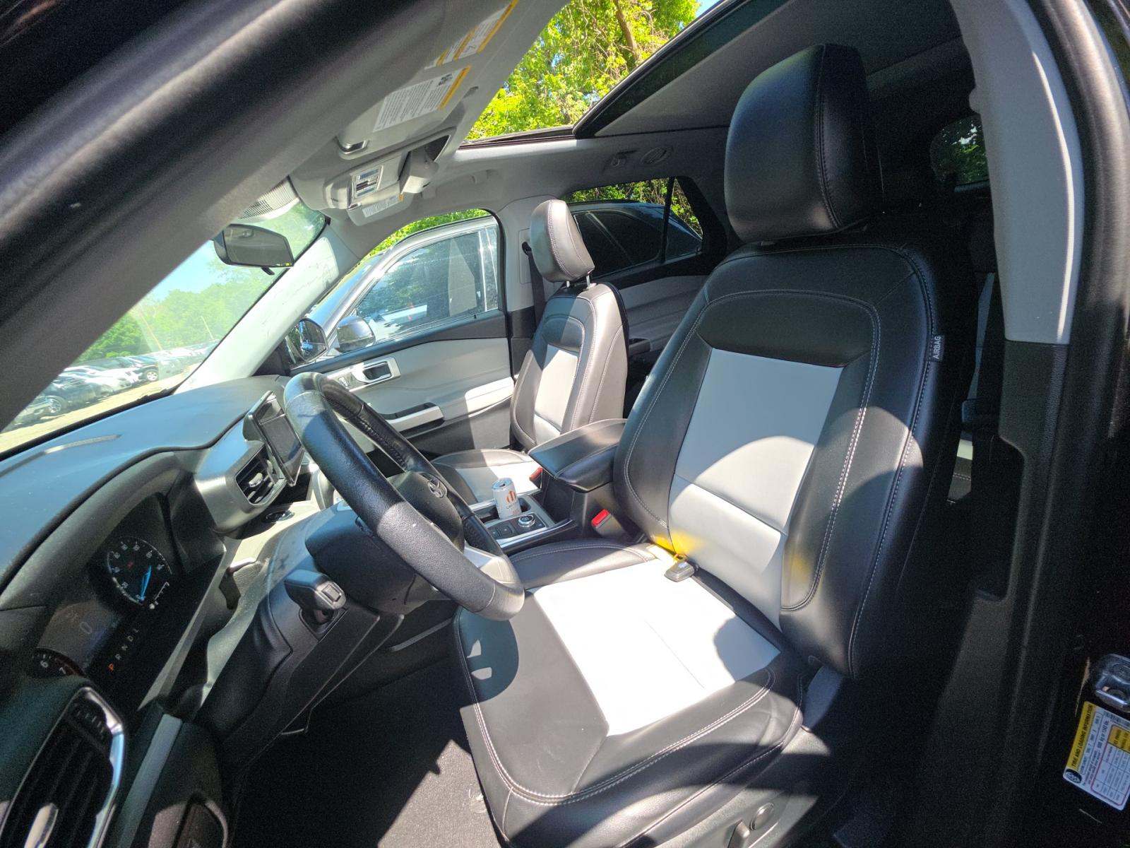 FORD EXPLORER - 6