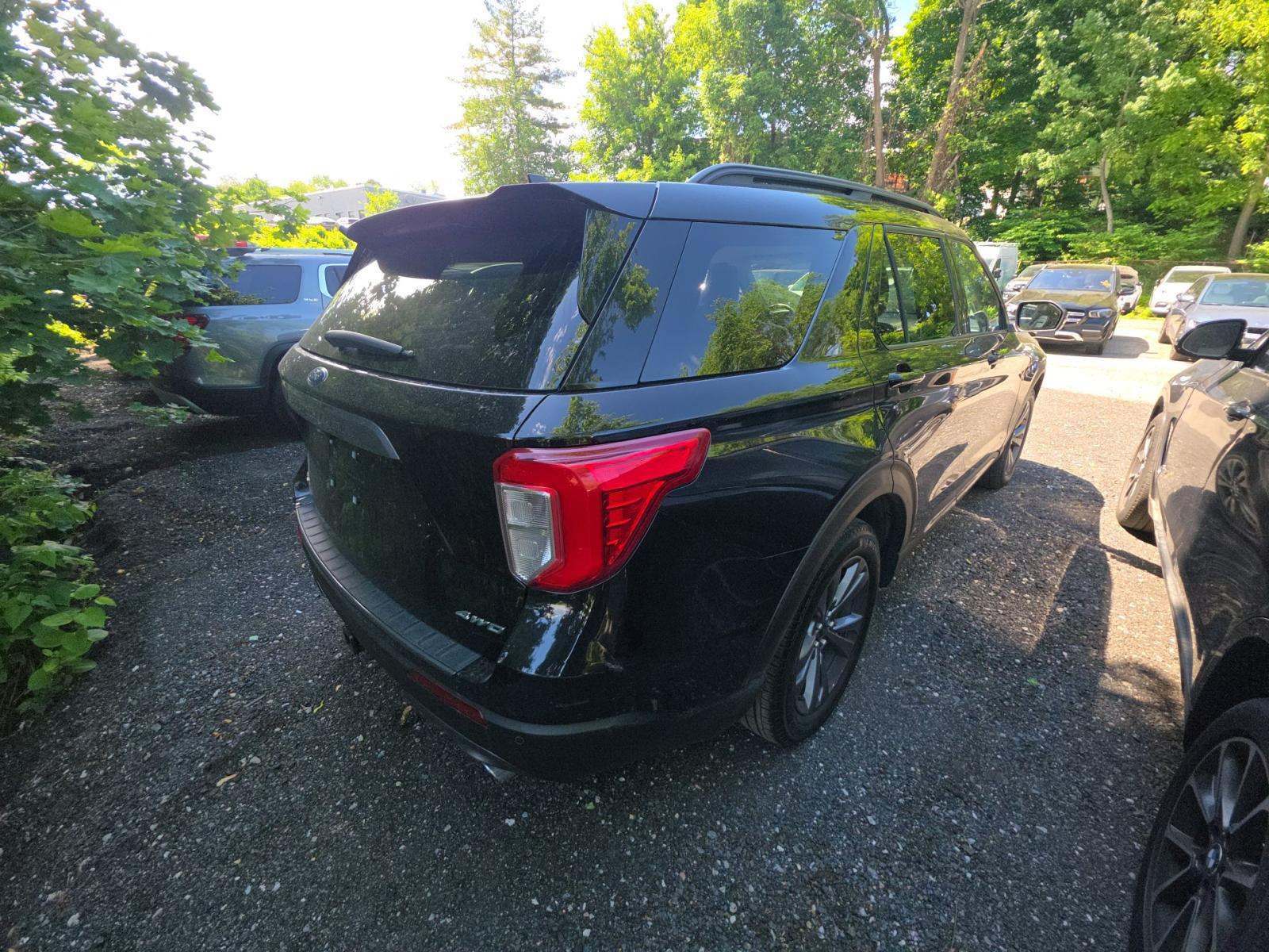FORD EXPLORER - 3