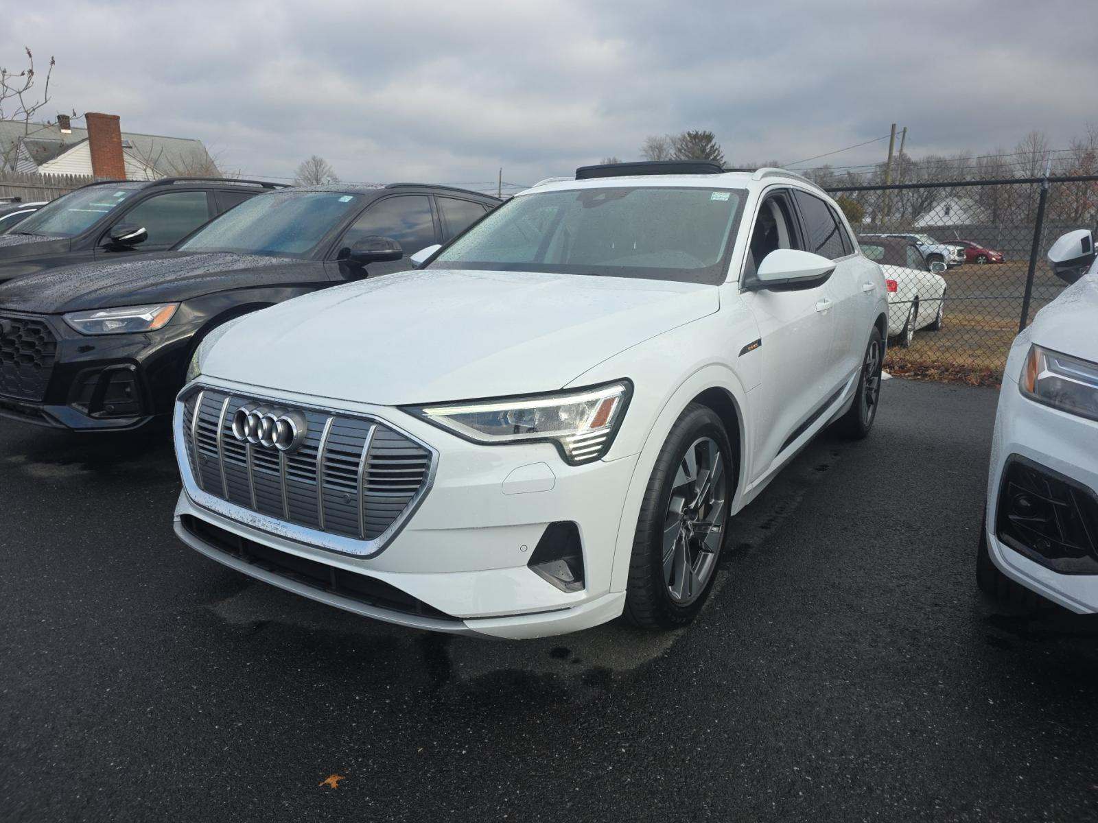 2021 Audi e-tron Premium