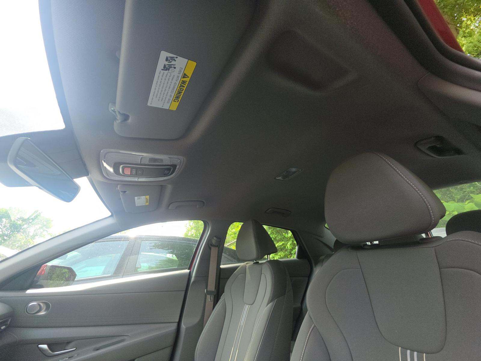 2023 Hyundai Elantra SEL FWD