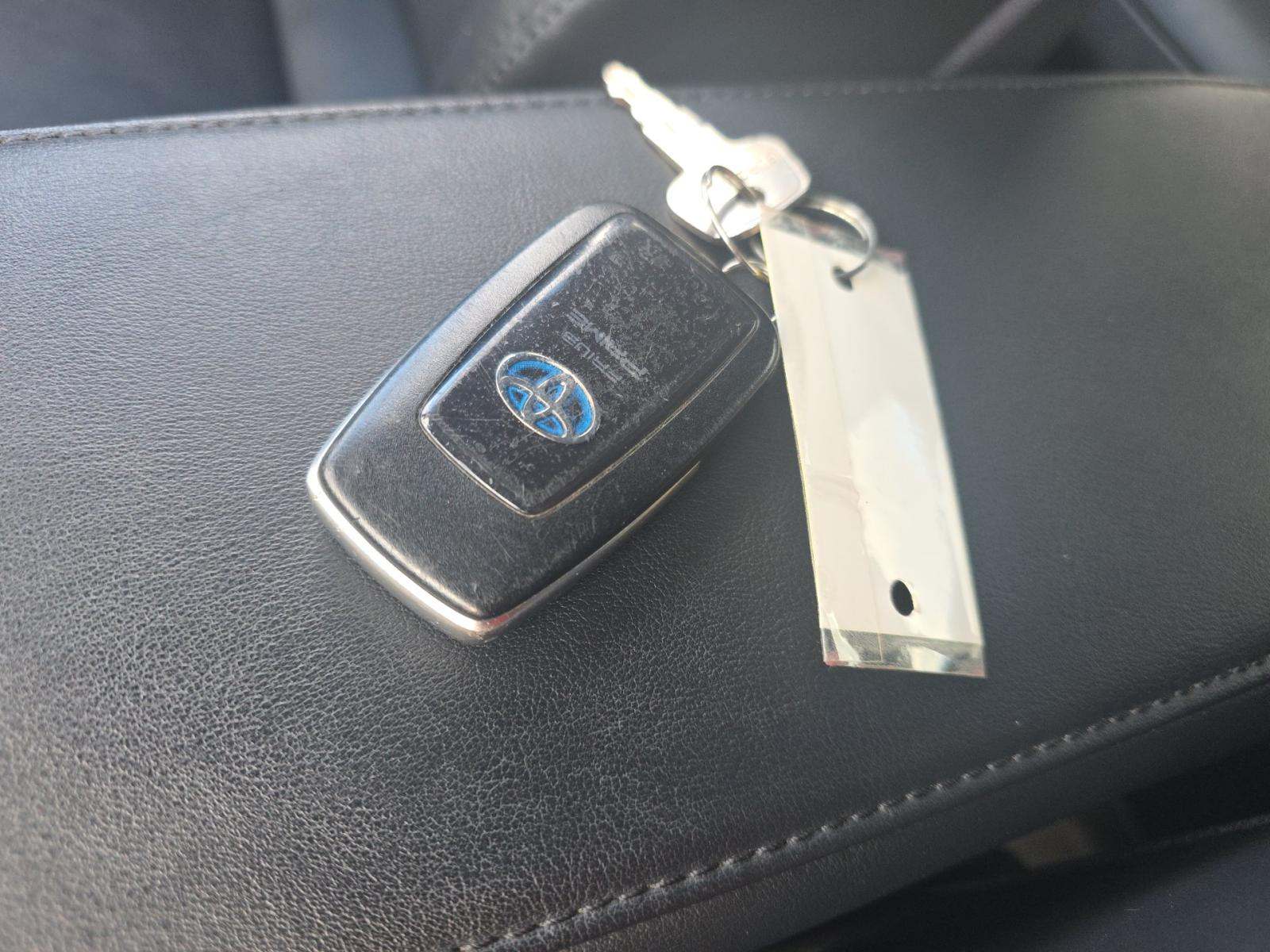 2017 Toyota Prius Prime Premium FWD