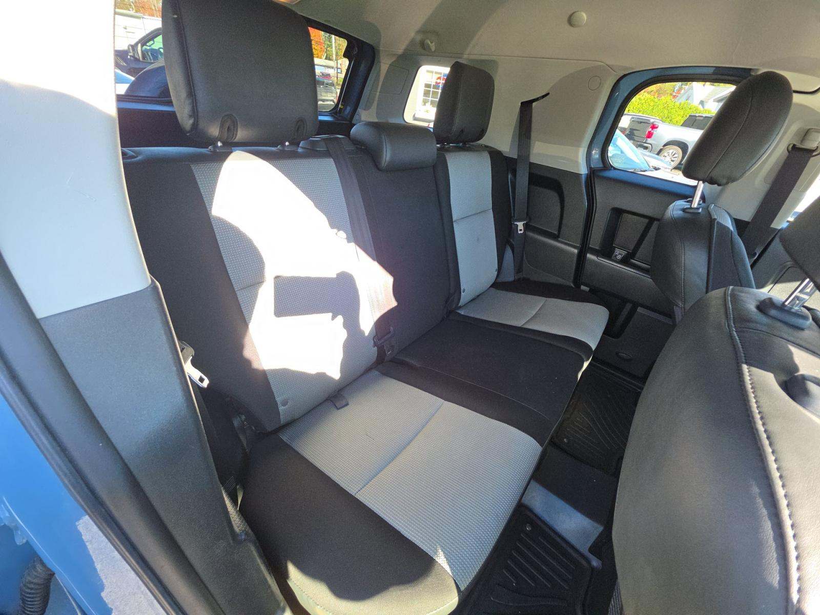 2014 Toyota FJ Cruiser Base AWD